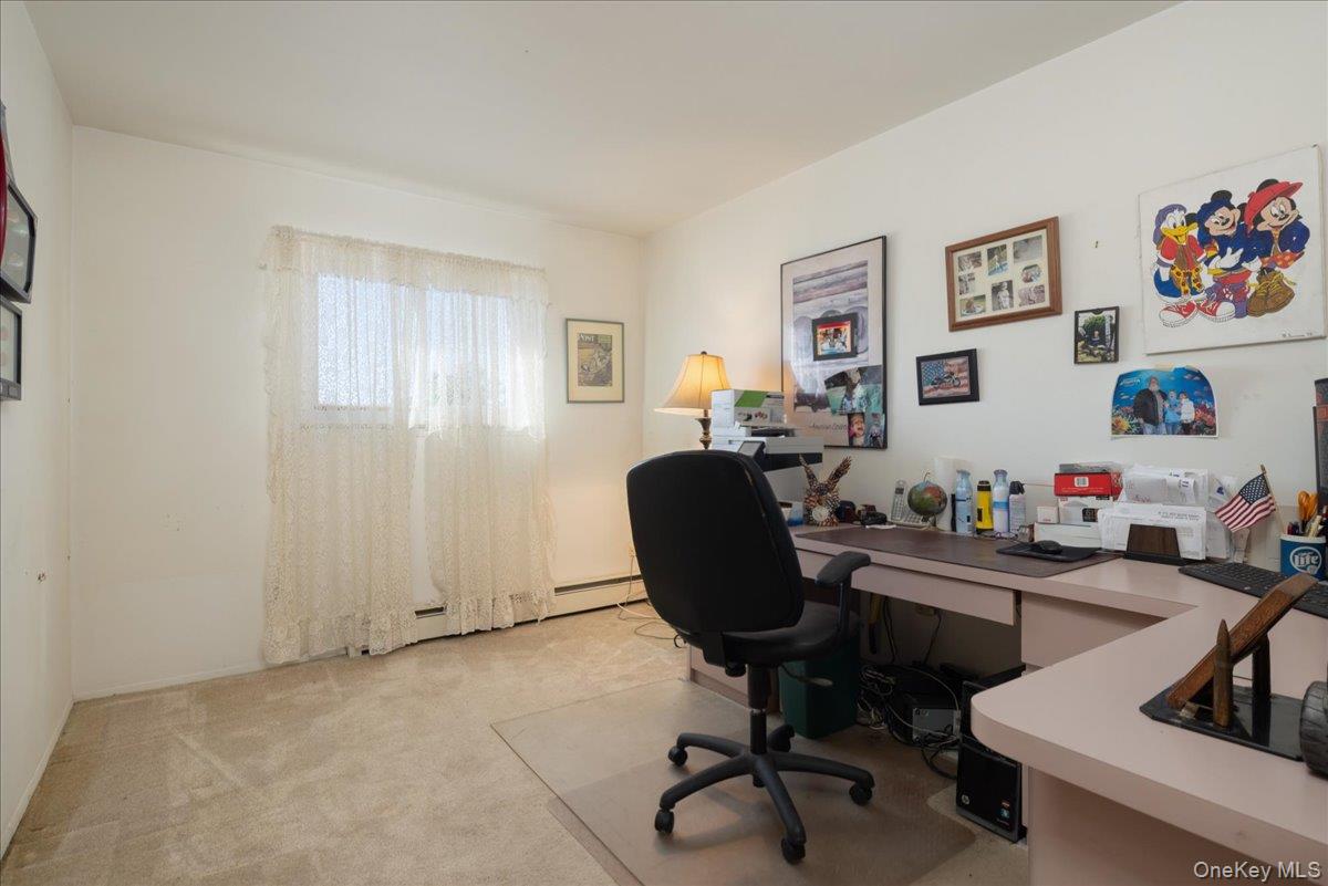 31 Parente Lane N, Island Park, NY 11558