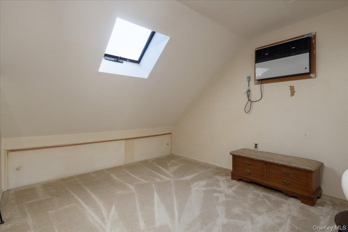 31 Parente Lane N, Island Park, NY 11558