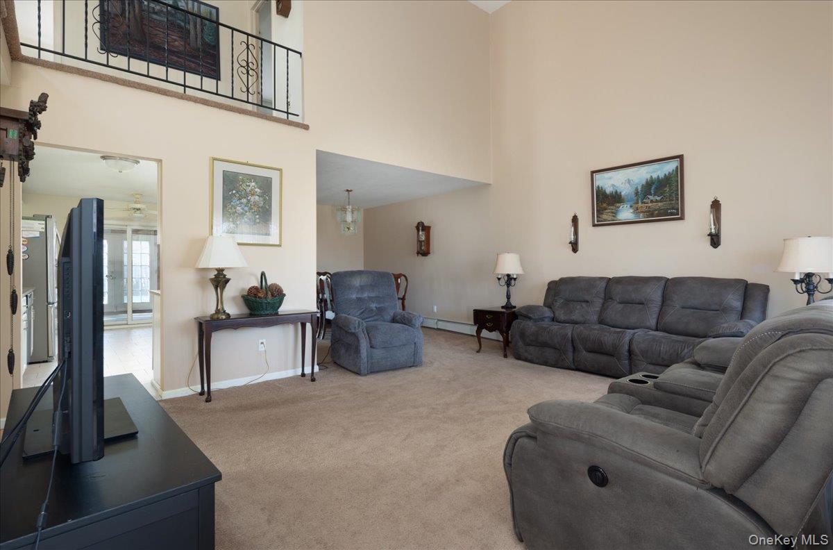 31 Parente Lane N, Island Park, NY 11558