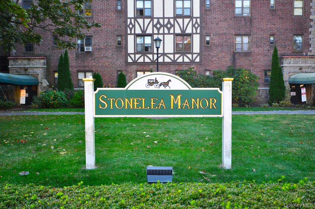 120 Stonelea Place # 3M, New Rochelle, NY 10801
