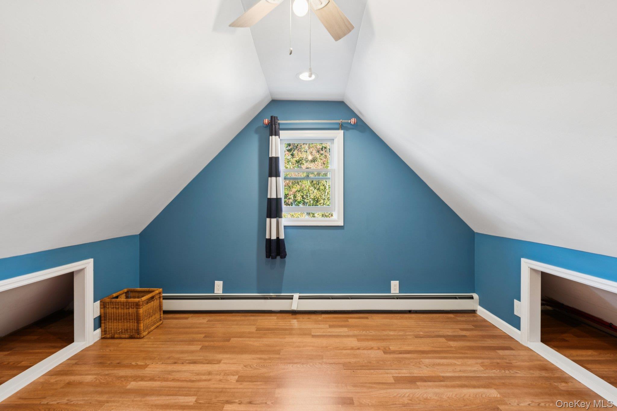 323 Barwick Boulevard, Mineola, NY 11501