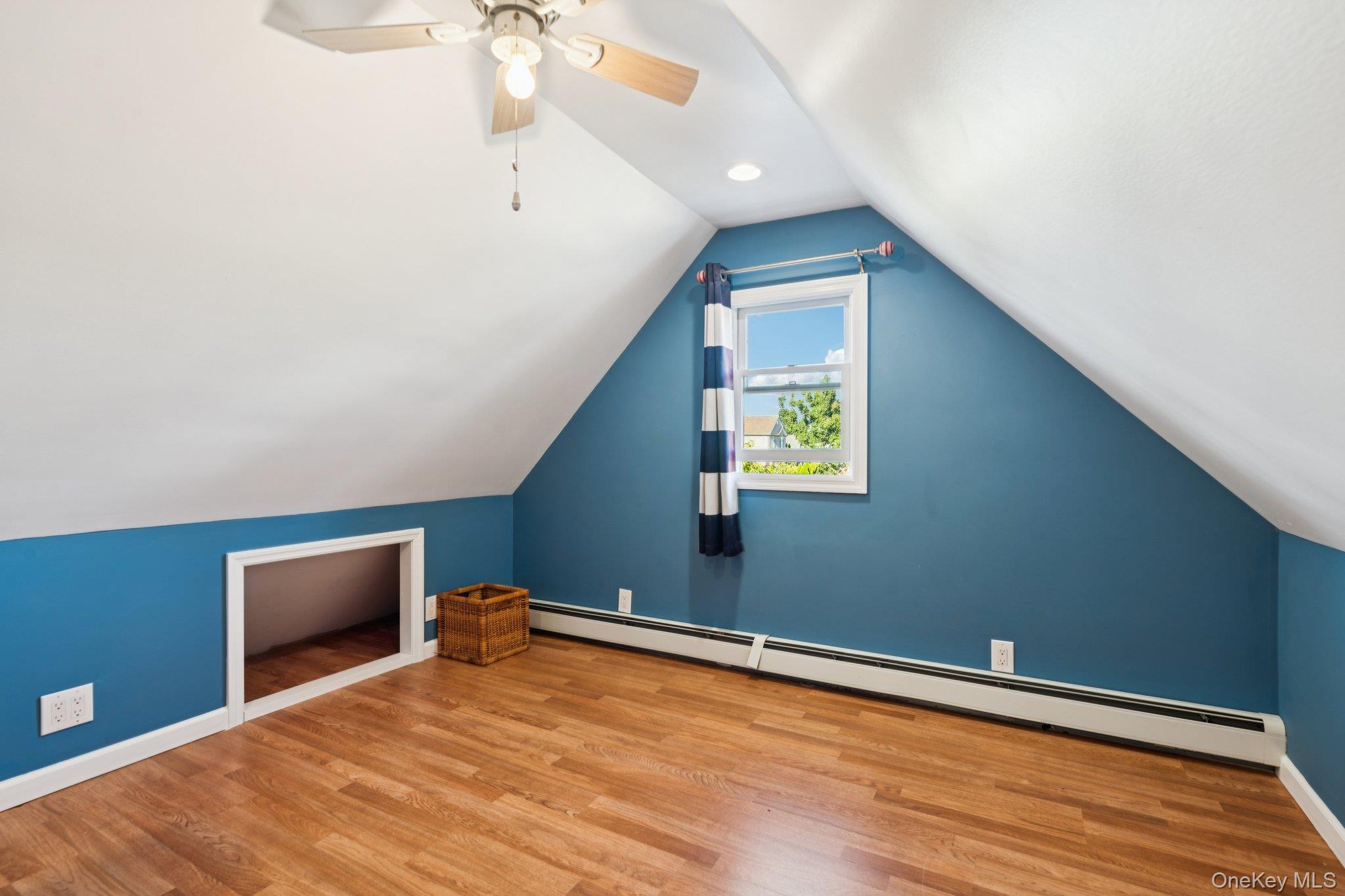 323 Barwick Boulevard, Mineola, NY 11501