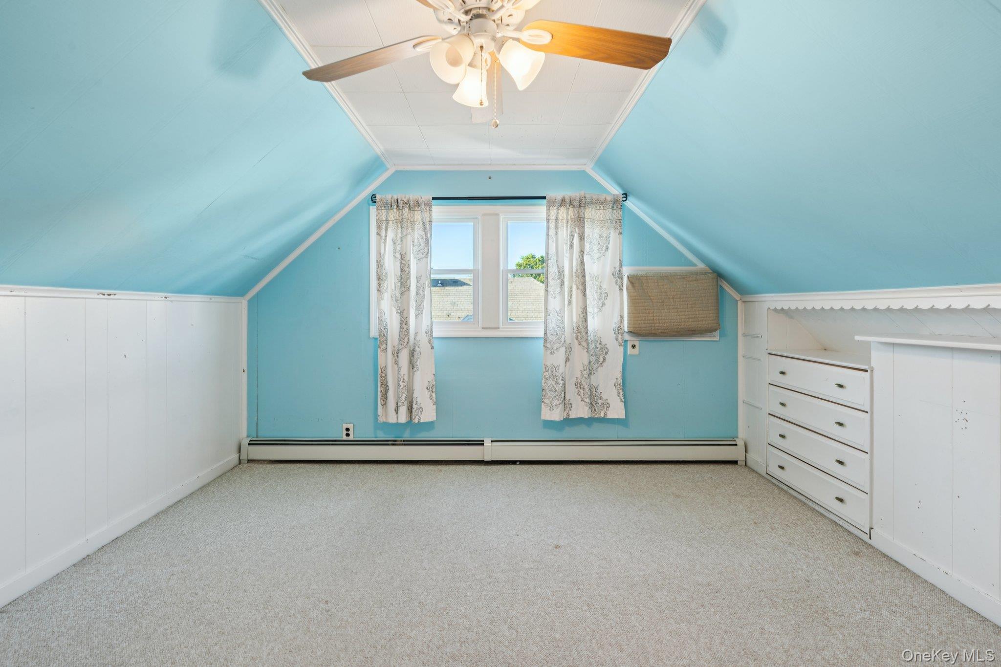 323 Barwick Boulevard, Mineola, NY 11501