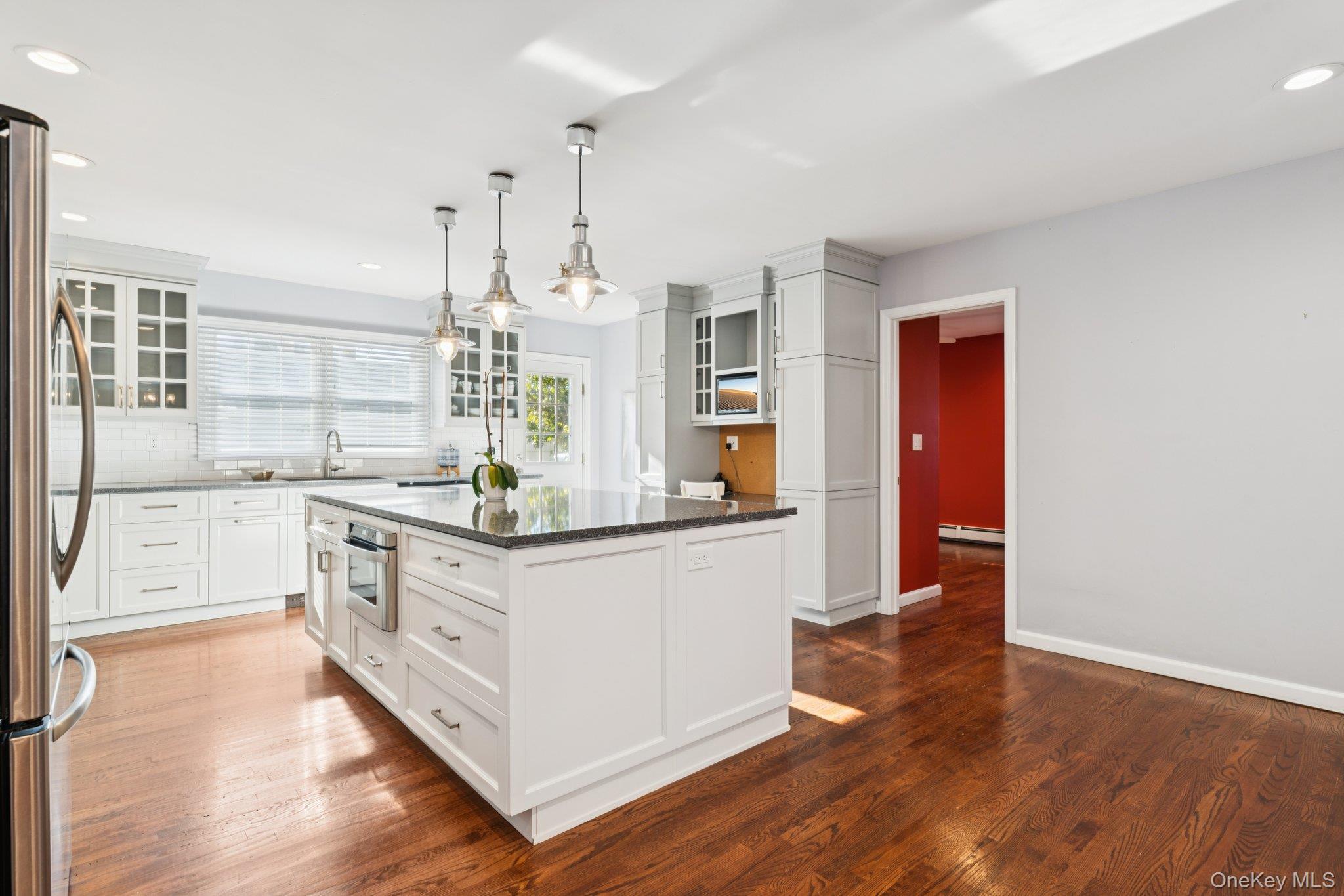 323 Barwick Boulevard, Mineola, NY 11501