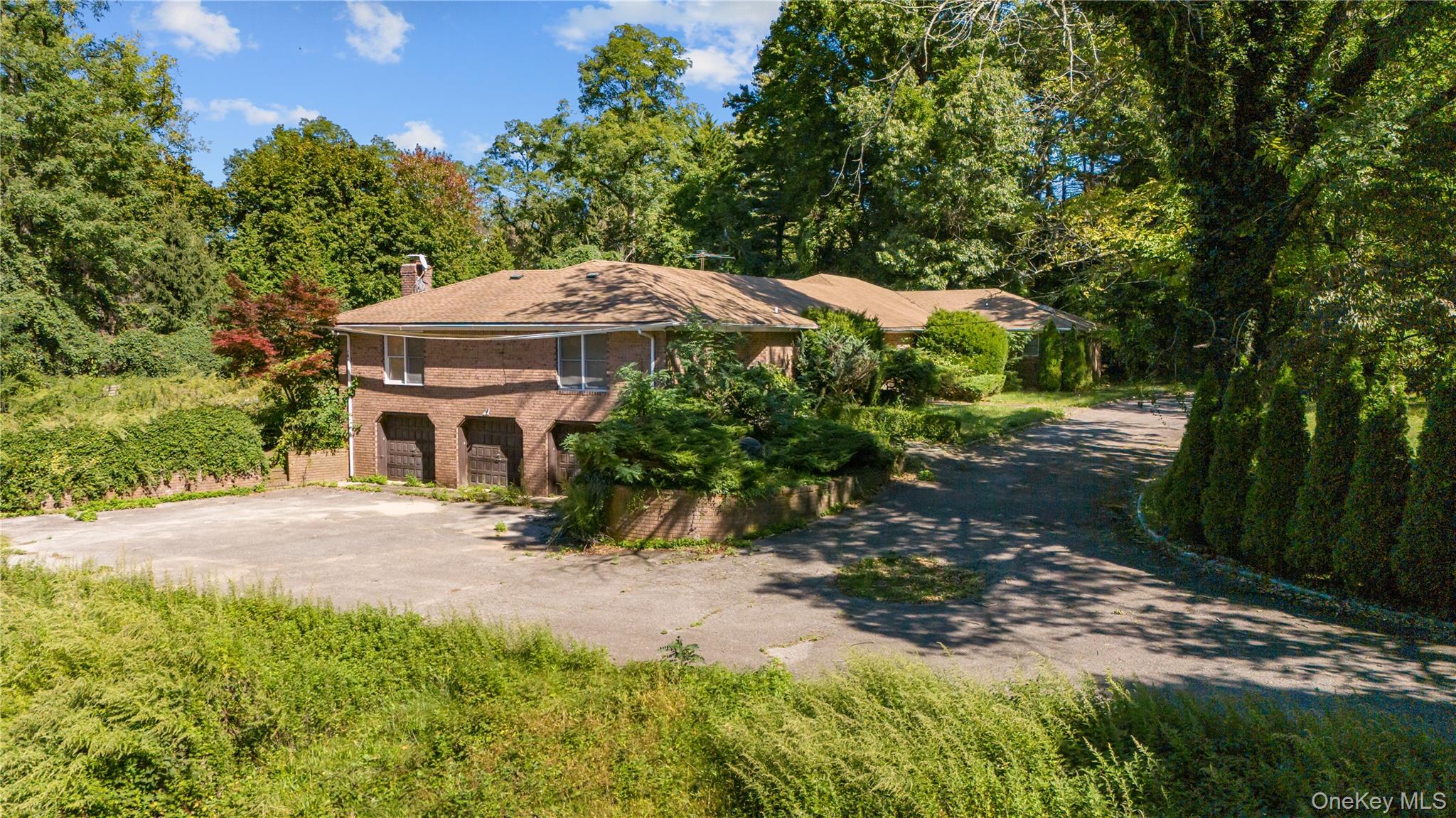 169 Middle Neck Road, Sands Point, NY 11050