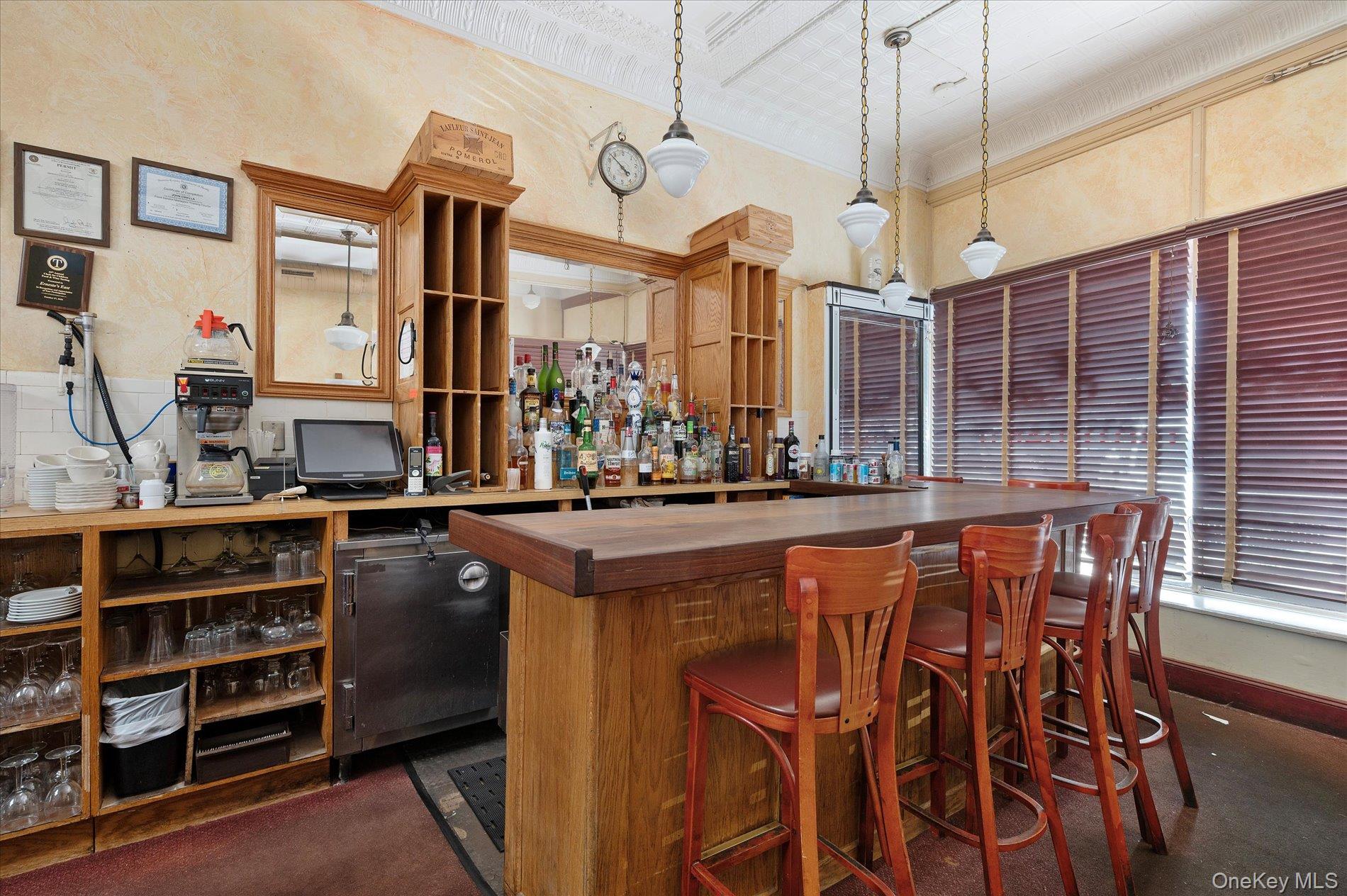 8-12 Railroad Avenue, Glen Head, NY 11545