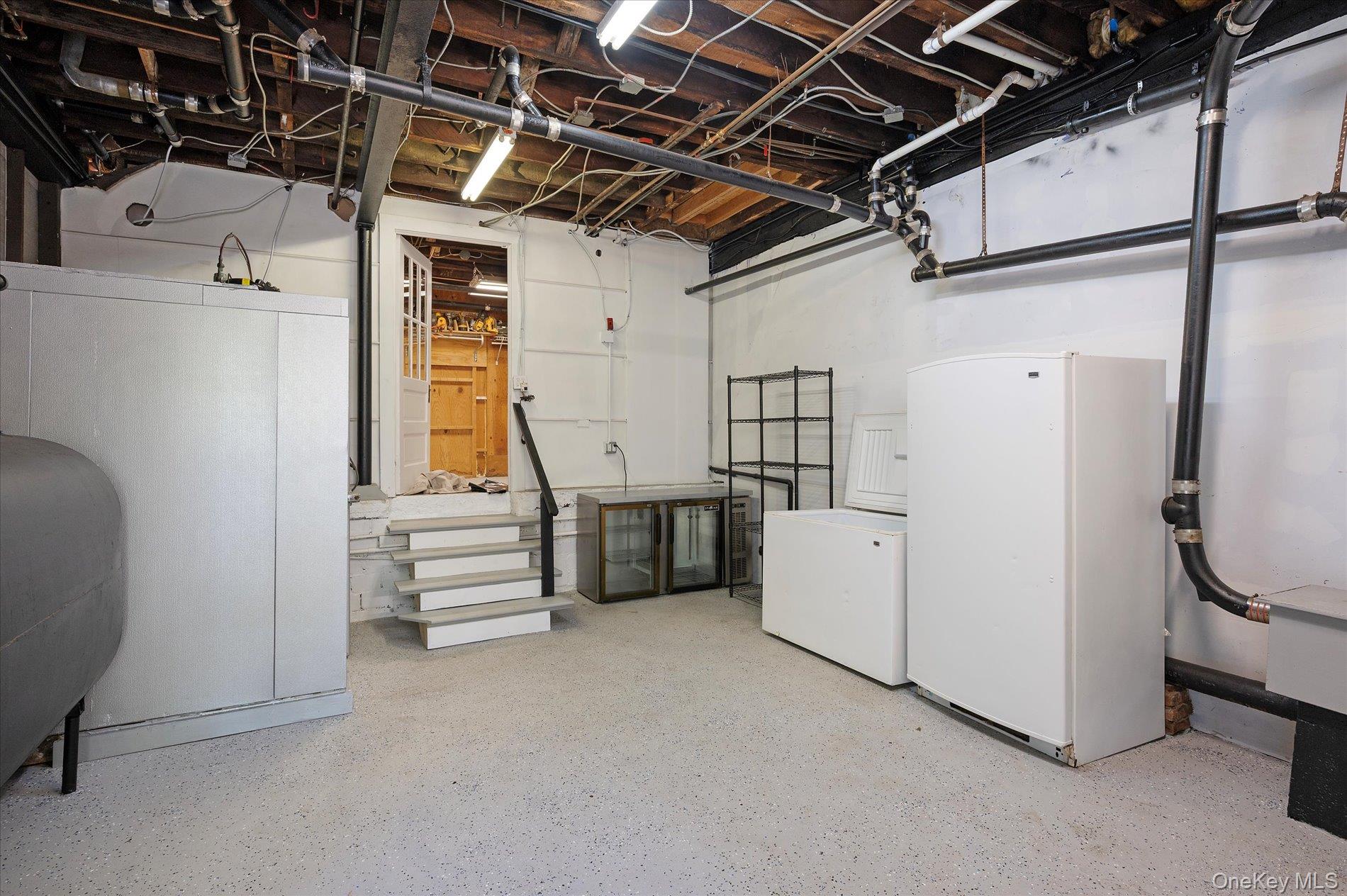 8-12 Railroad Avenue, Glen Head, NY 11545