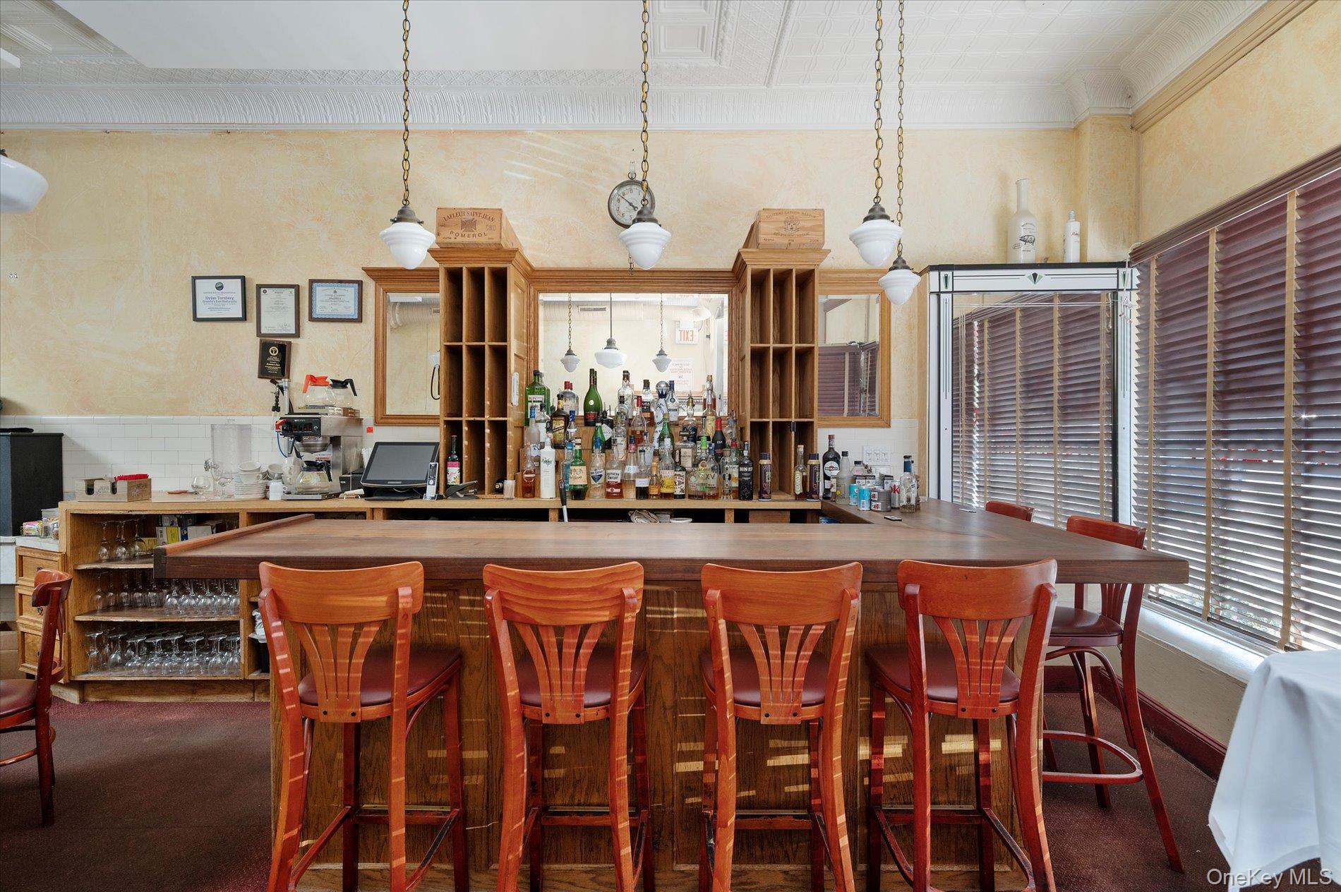 8-12 Railroad Avenue, Glen Head, NY 11545