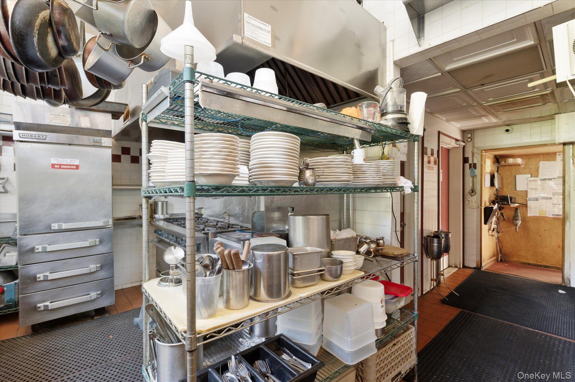 8-12 Railroad Avenue, Glen Head, NY 11545