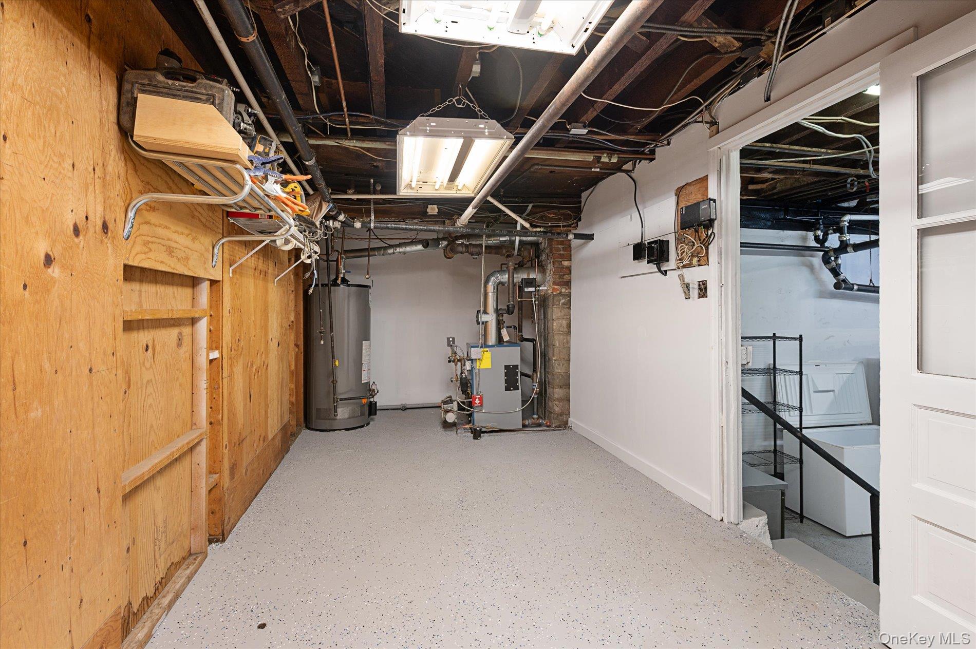 8-12 Railroad Avenue, Glen Head, NY 11545