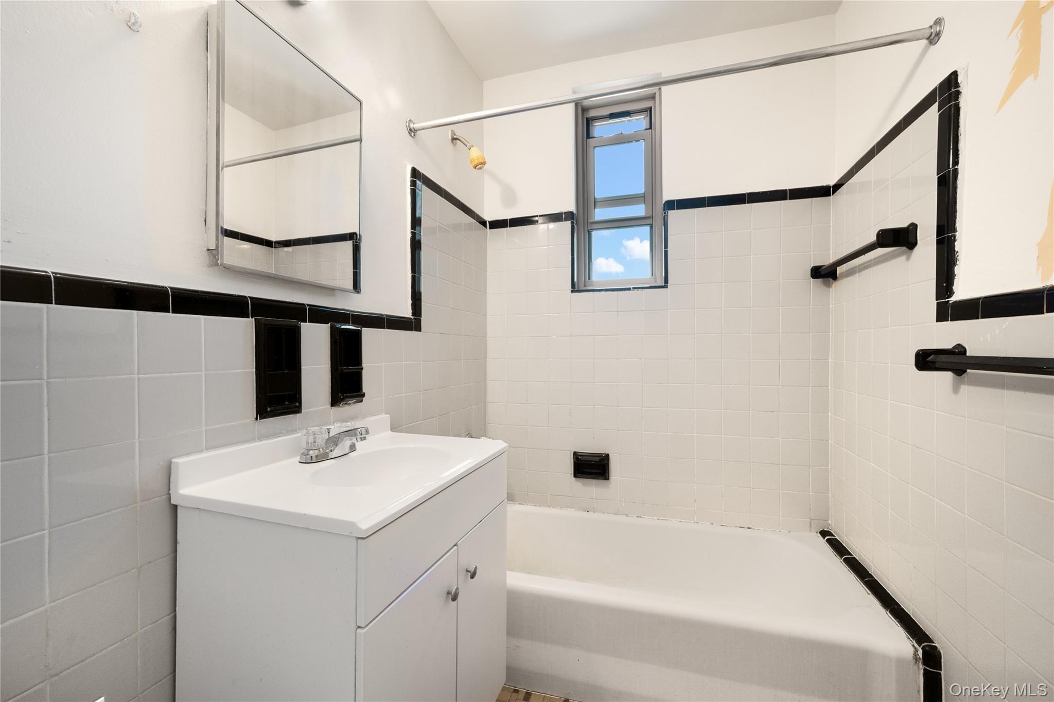 67-25 Clyde Street # 7H, Forest Hills, NY 11375