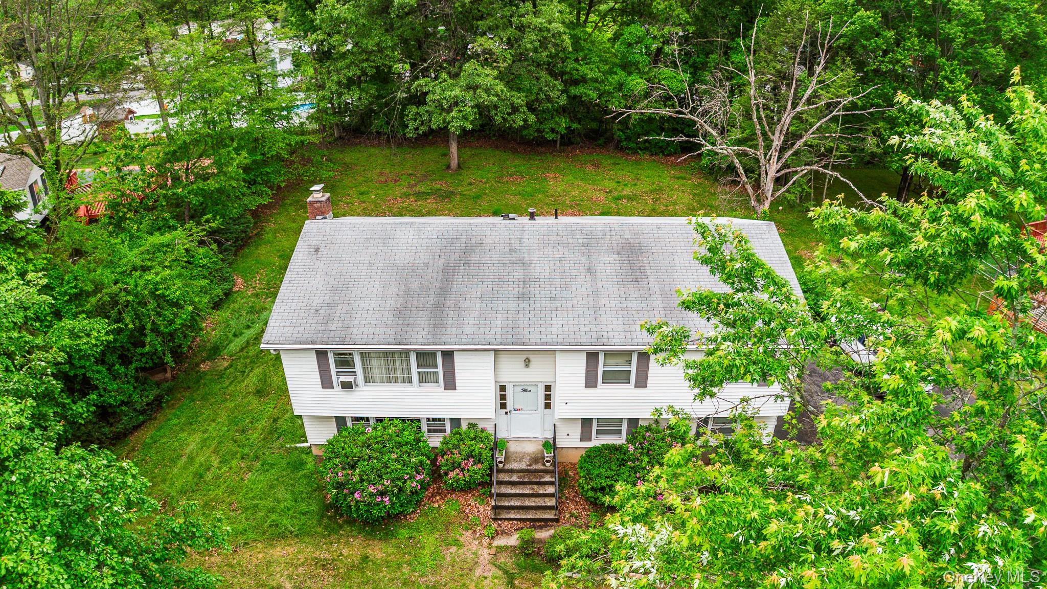 5 Catalpa Court, Bardonia, NY 10954