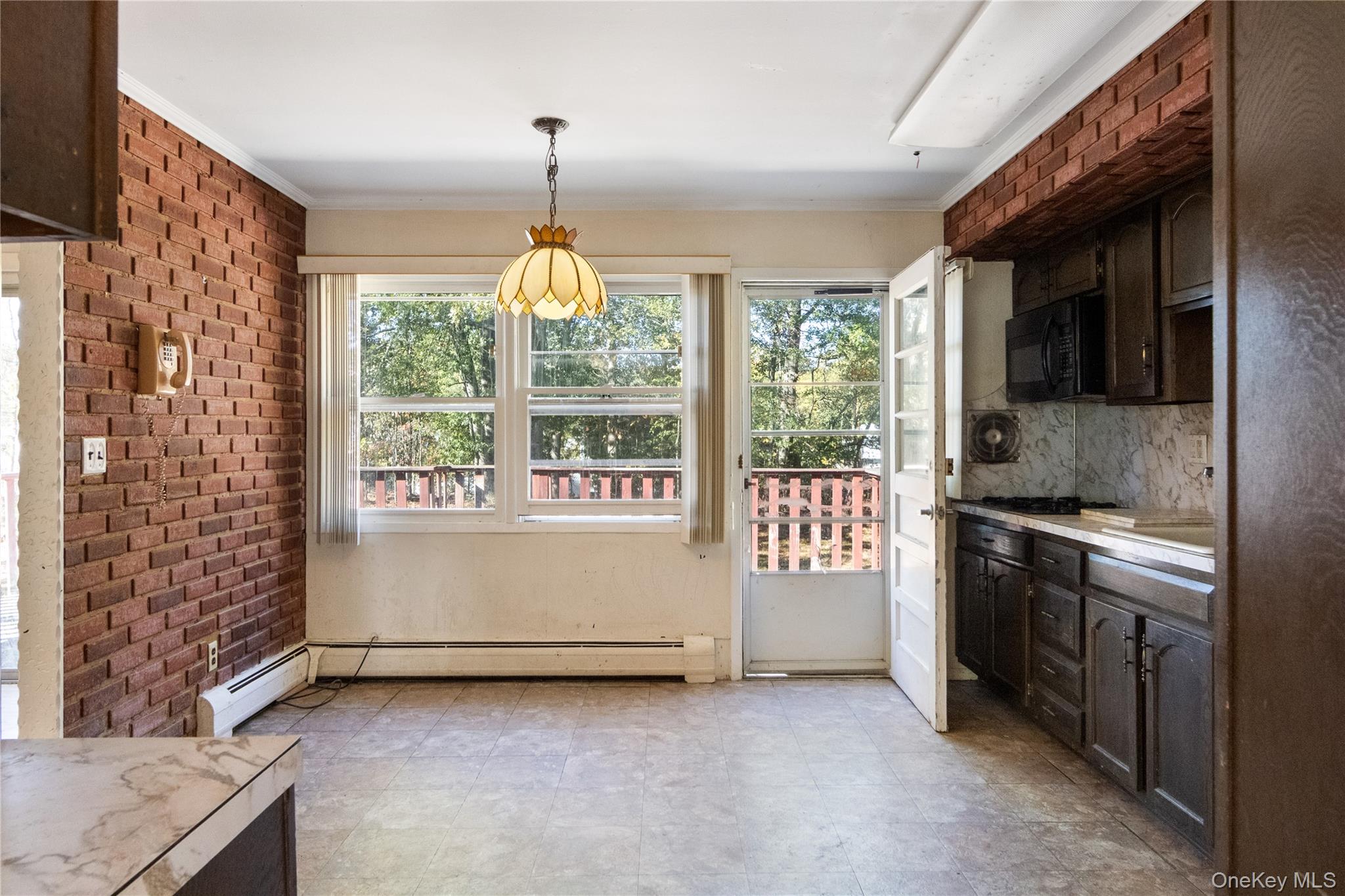 5 Catalpa Court, Bardonia, NY 10954