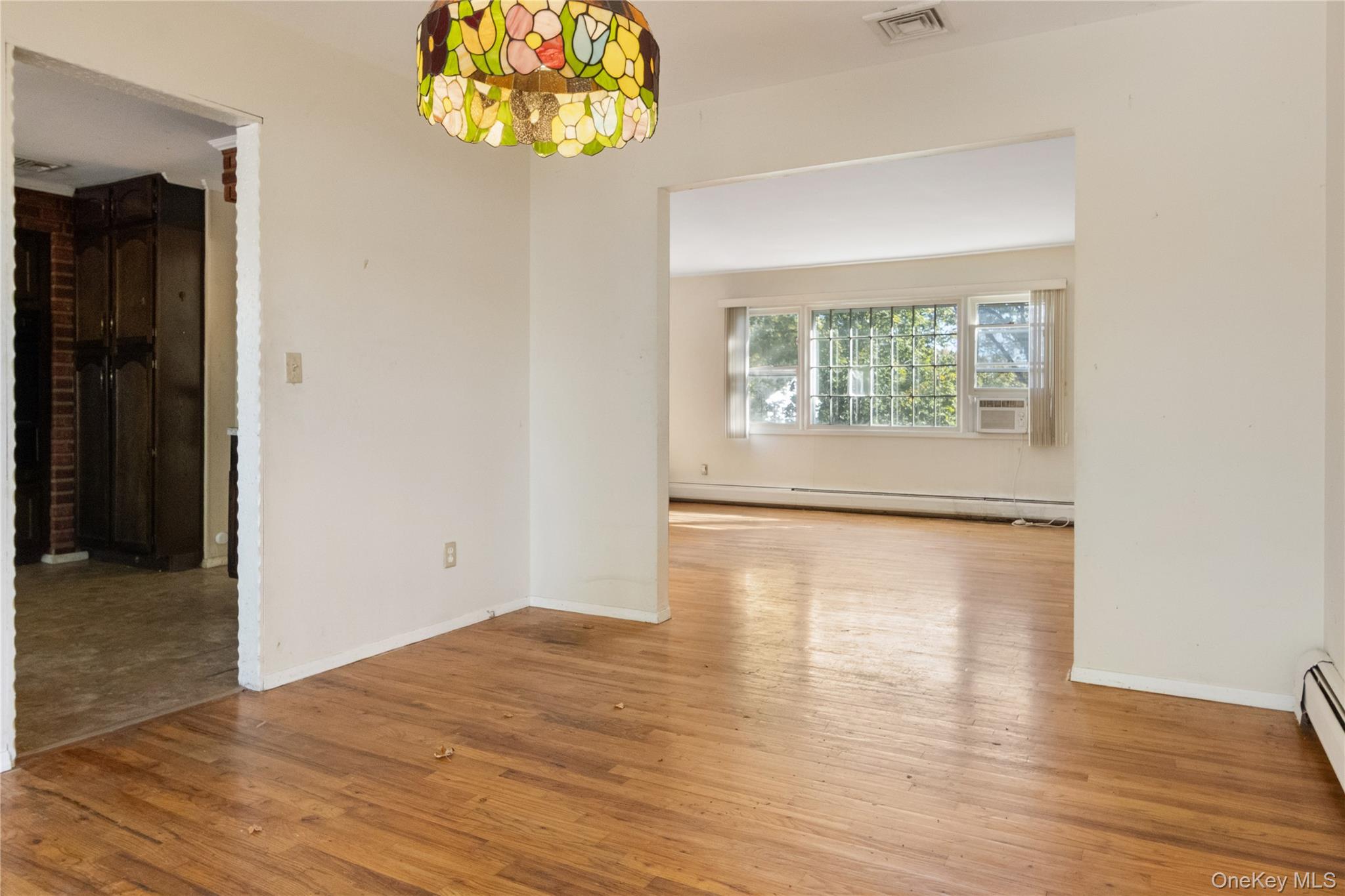 5 Catalpa Court, Bardonia, NY 10954