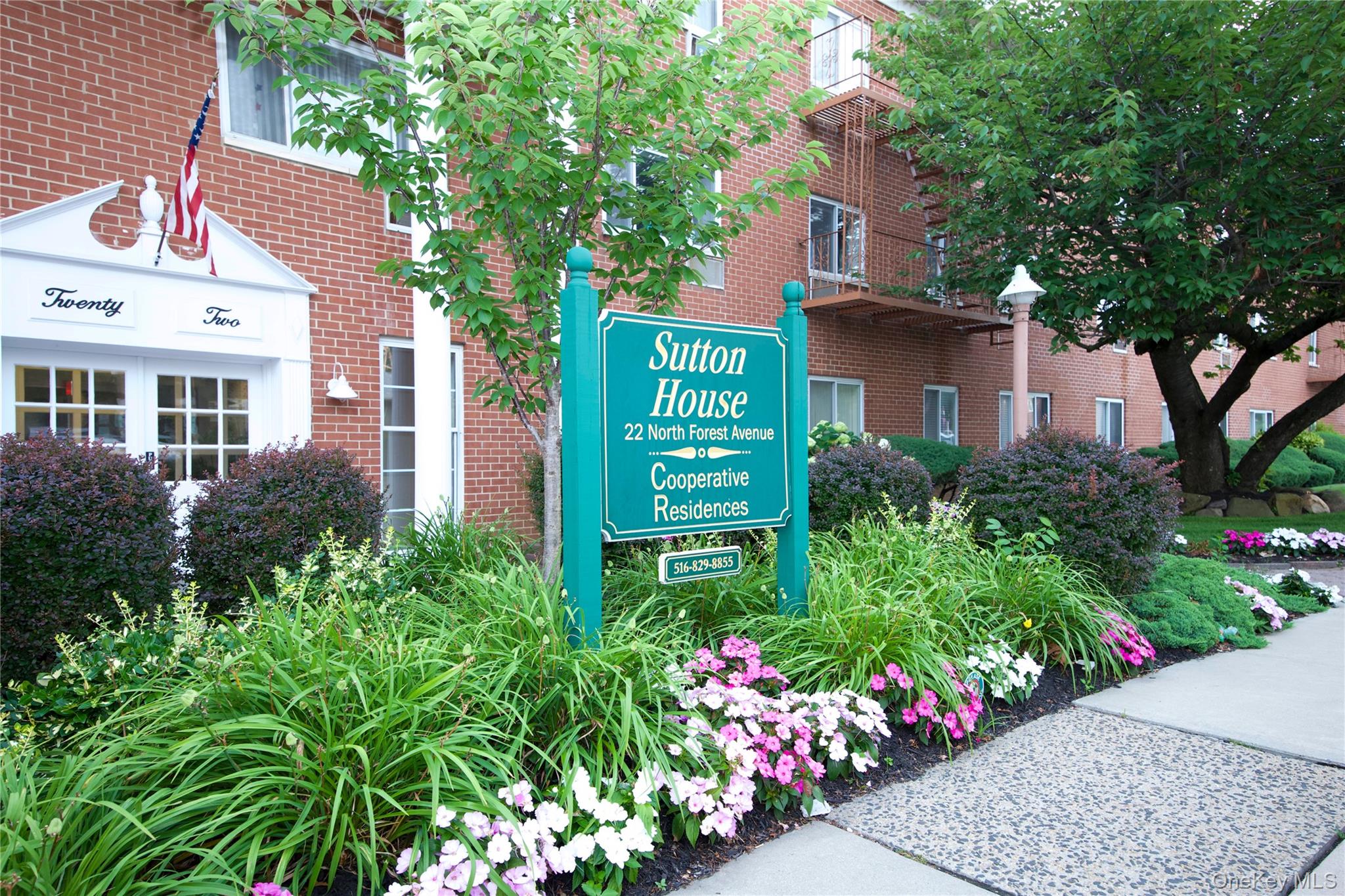 22 N. Forest Ave # 3A, Rockville Centre, NY 11570