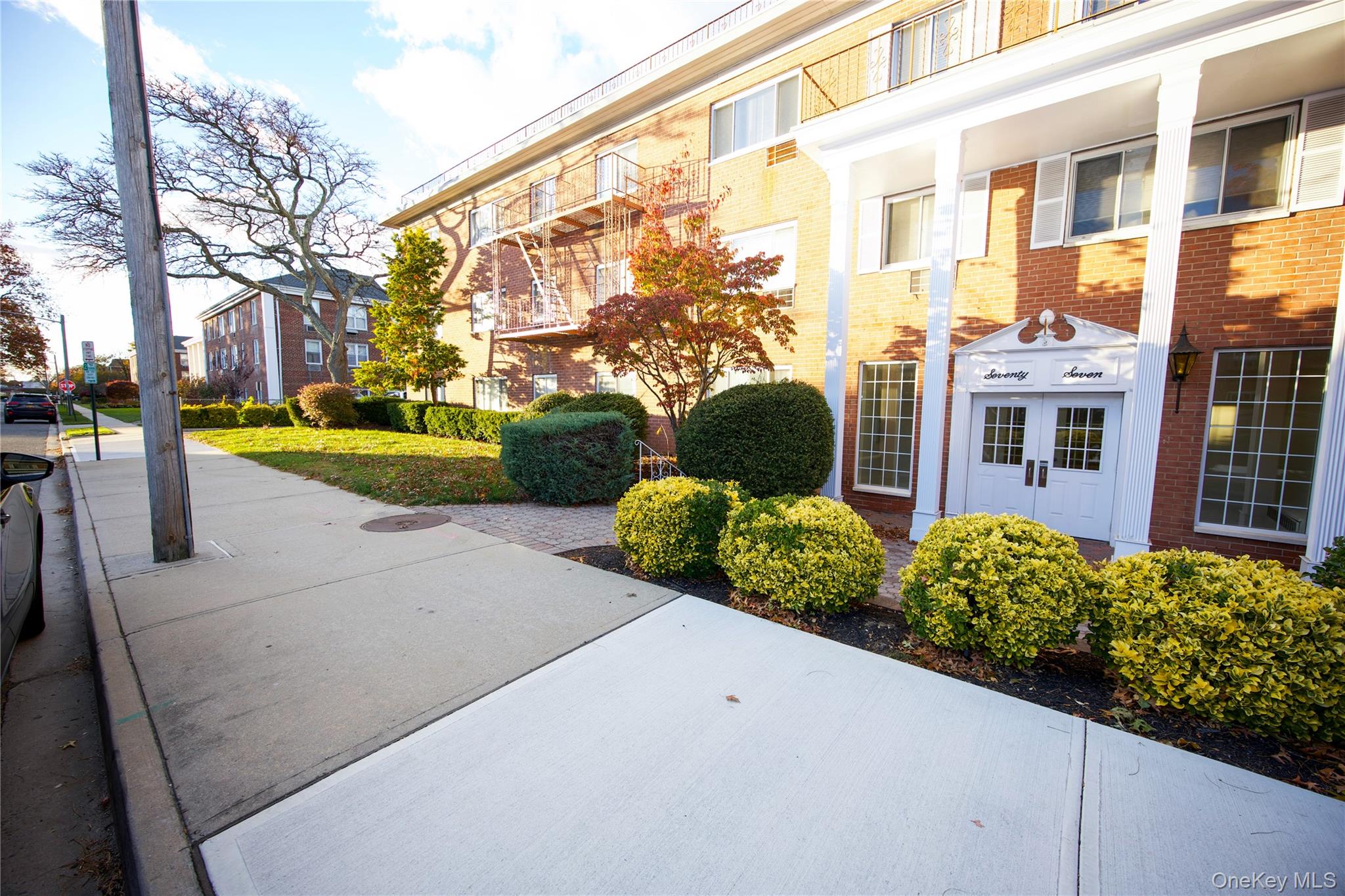 77 Lenox Road # 1A, Rockville Centre, NY 11570