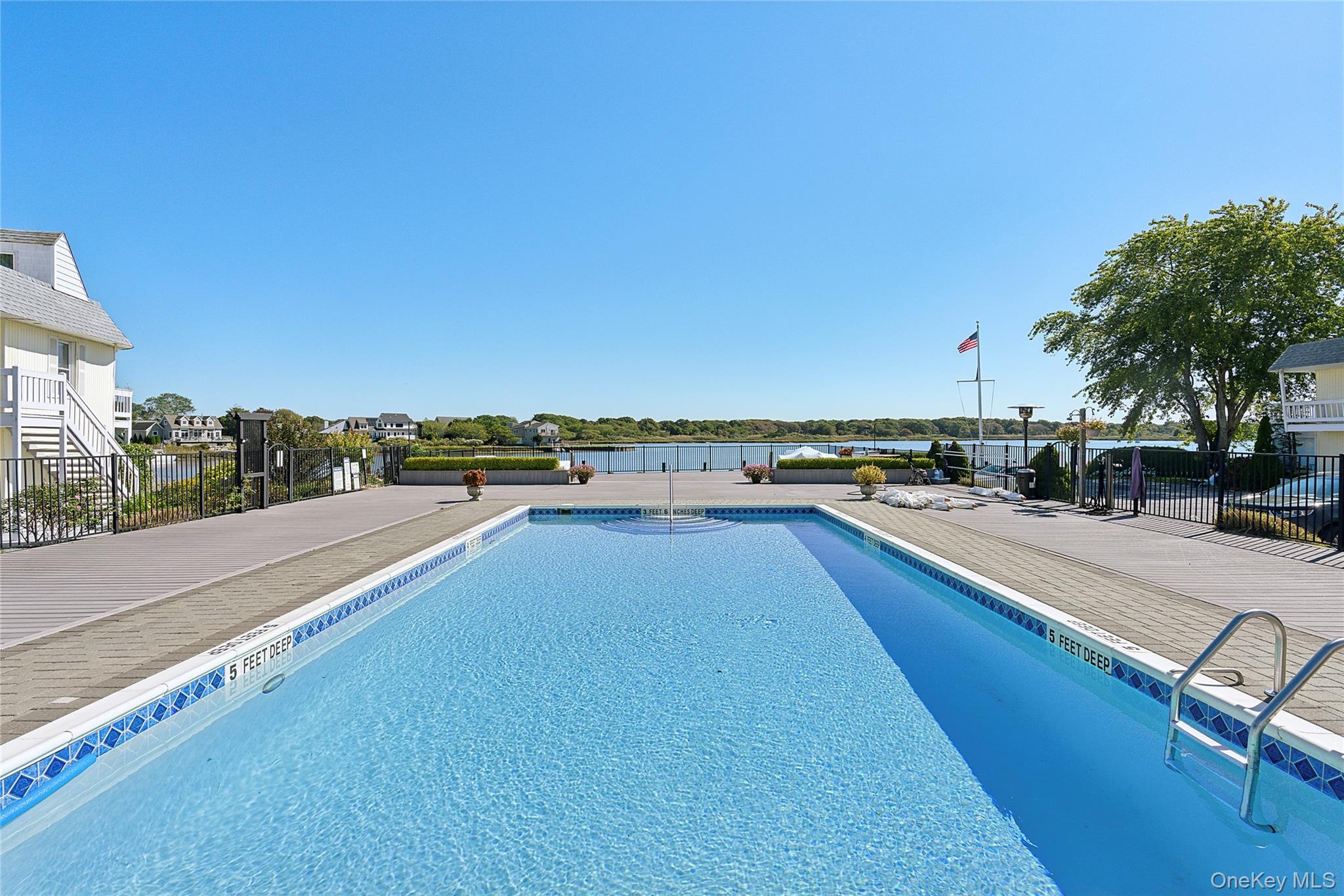 30 Little Neck Road # 21, Southampton, NY 11968