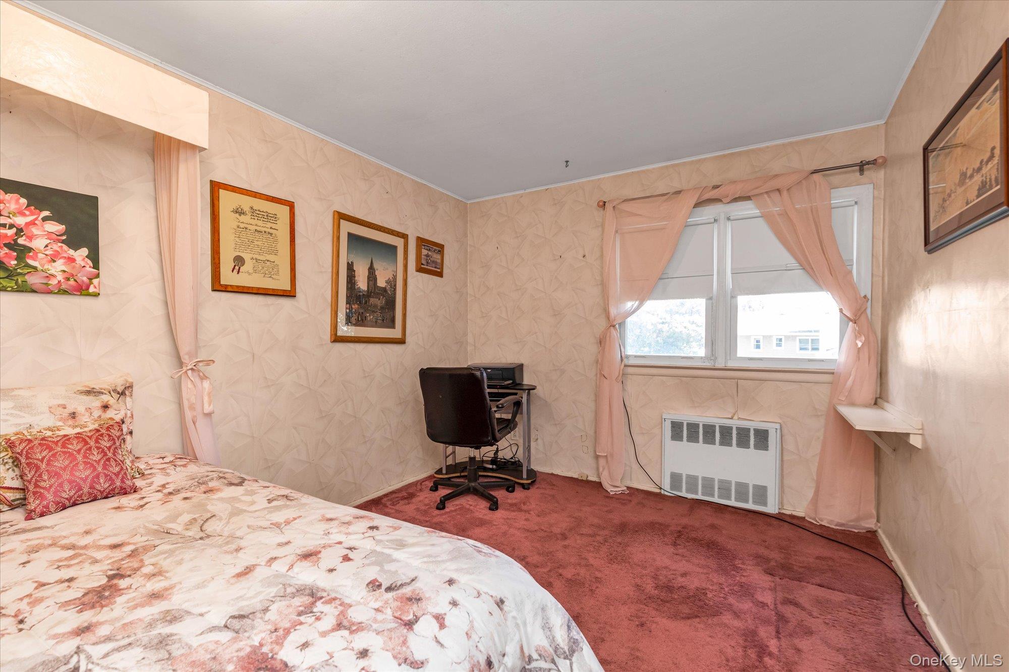 5 Meroke Court, Huntington Station, NY 11746