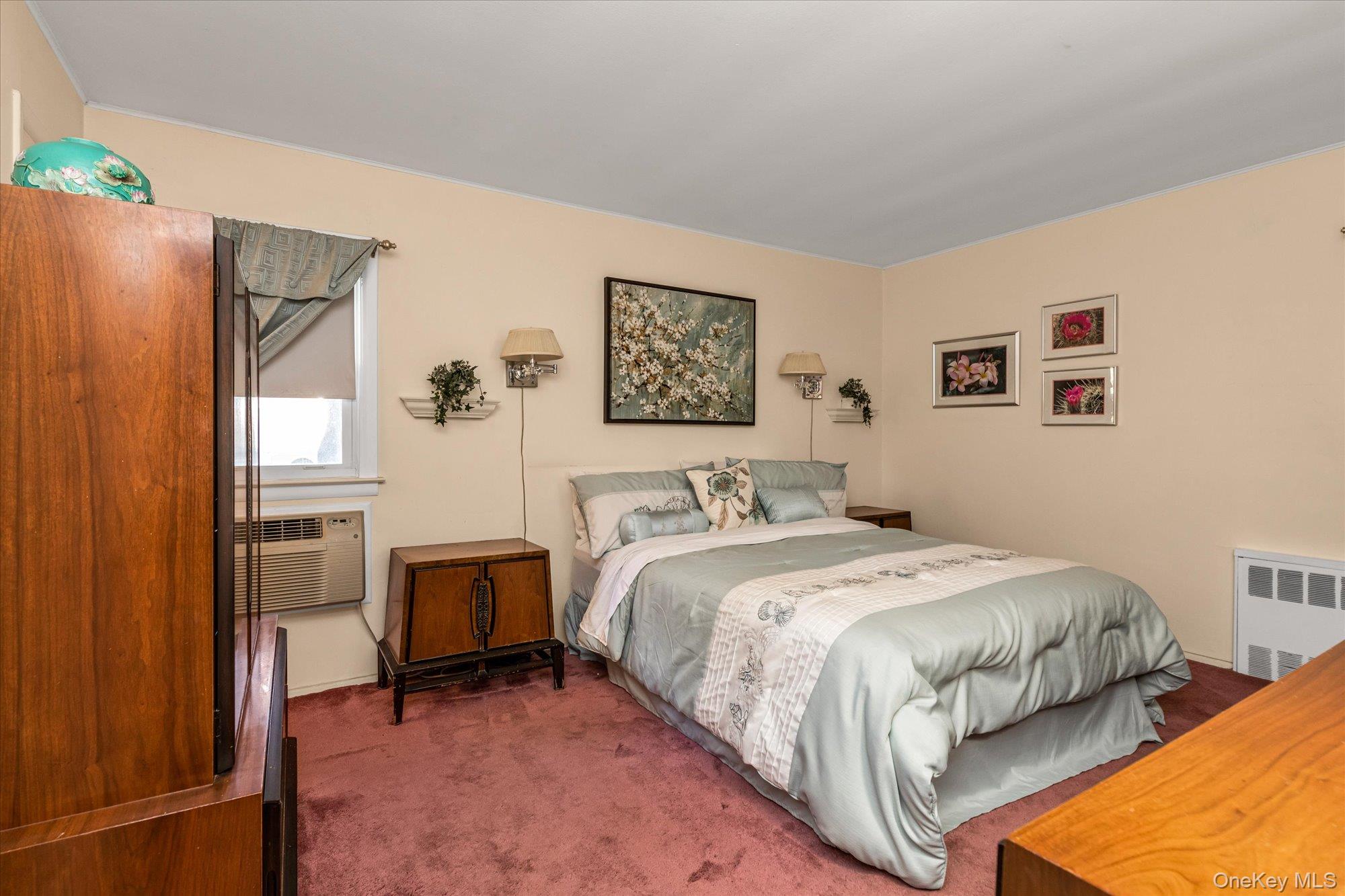 5 Meroke Court, Huntington Station, NY 11746