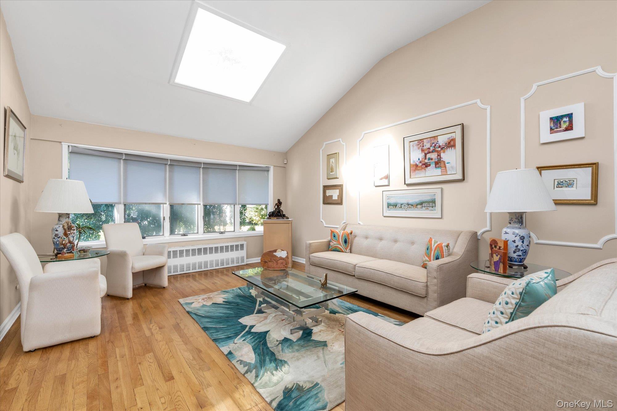 5 Meroke Court, Huntington Station, NY 11746