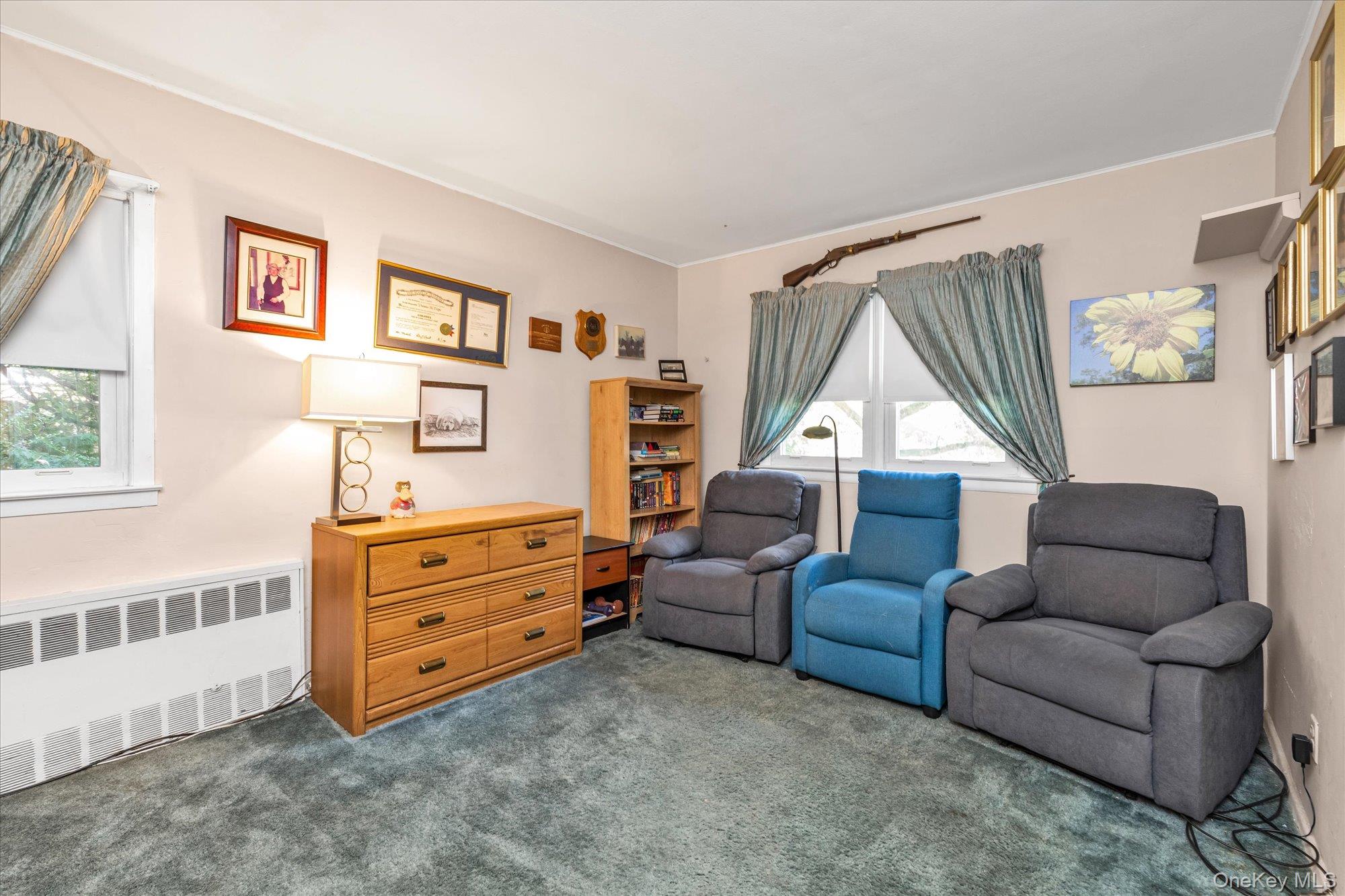 5 Meroke Court, Huntington Station, NY 11746