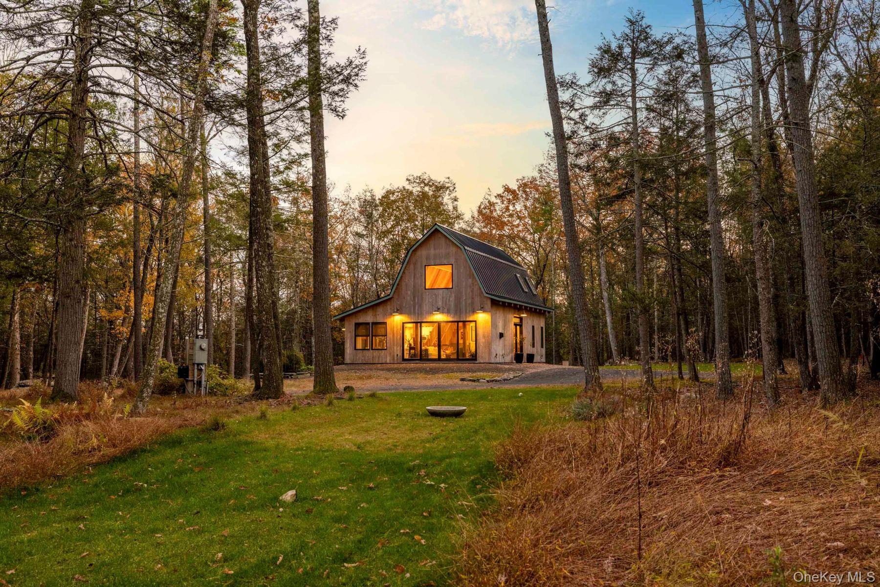 66 Plochmann Lane, Woodstock, NY 12498