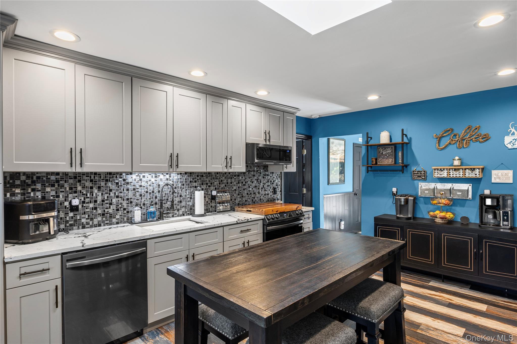 4 Model Court, Rocky Point, NY 11778