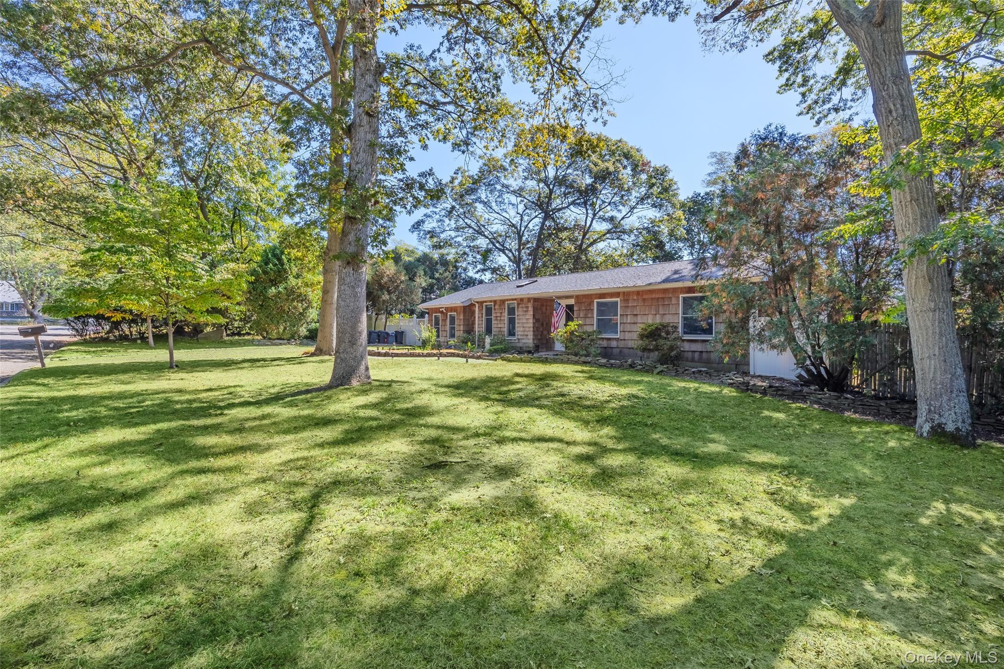 4 Model Court, Rocky Point, NY 11778