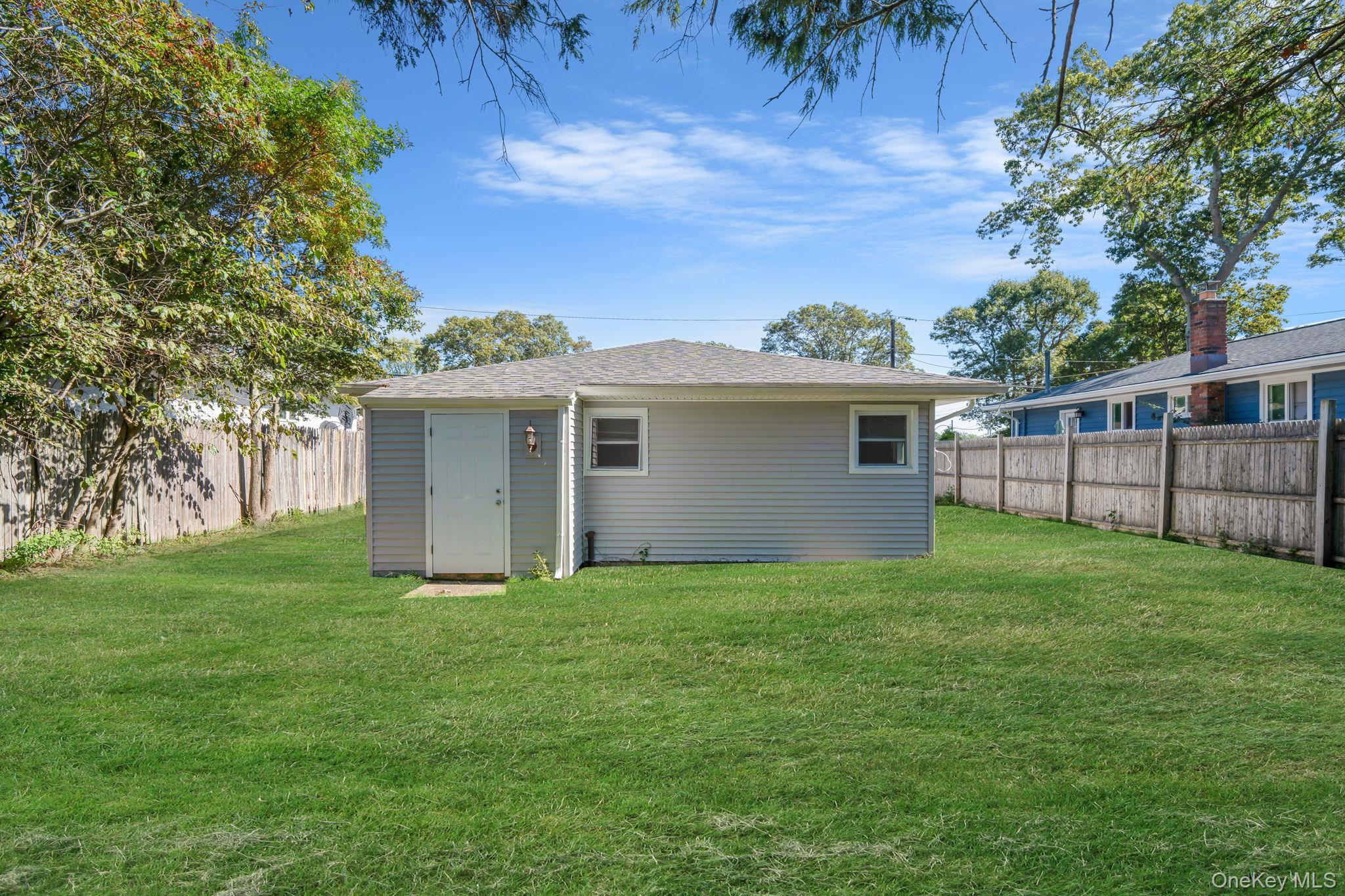 6 Bonny Drive, Mastic, NY 11950