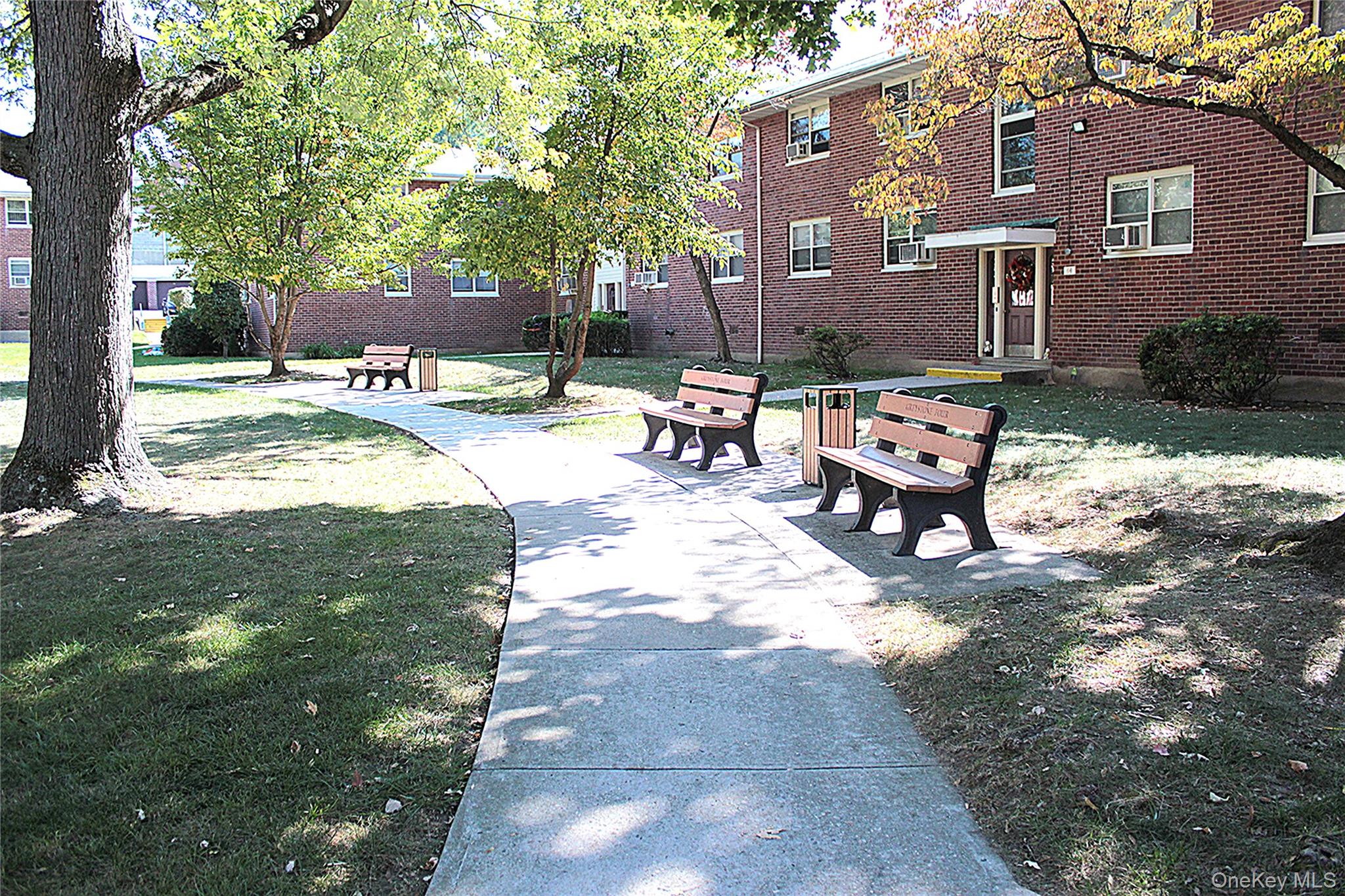 28 DeHaven Drive # 1E, Yonkers, NY 10701