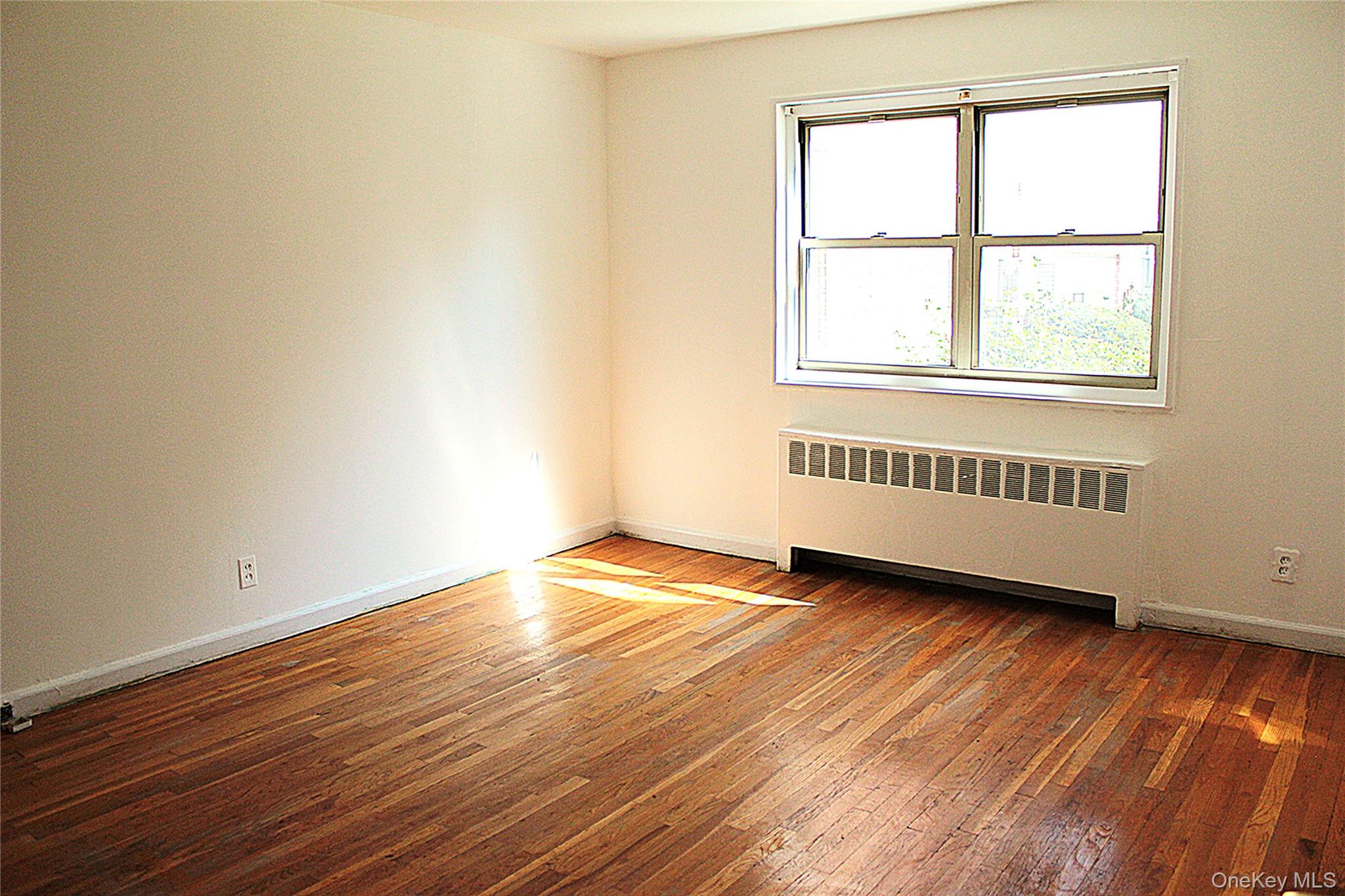 28 DeHaven Drive # 1E, Yonkers, NY 10701