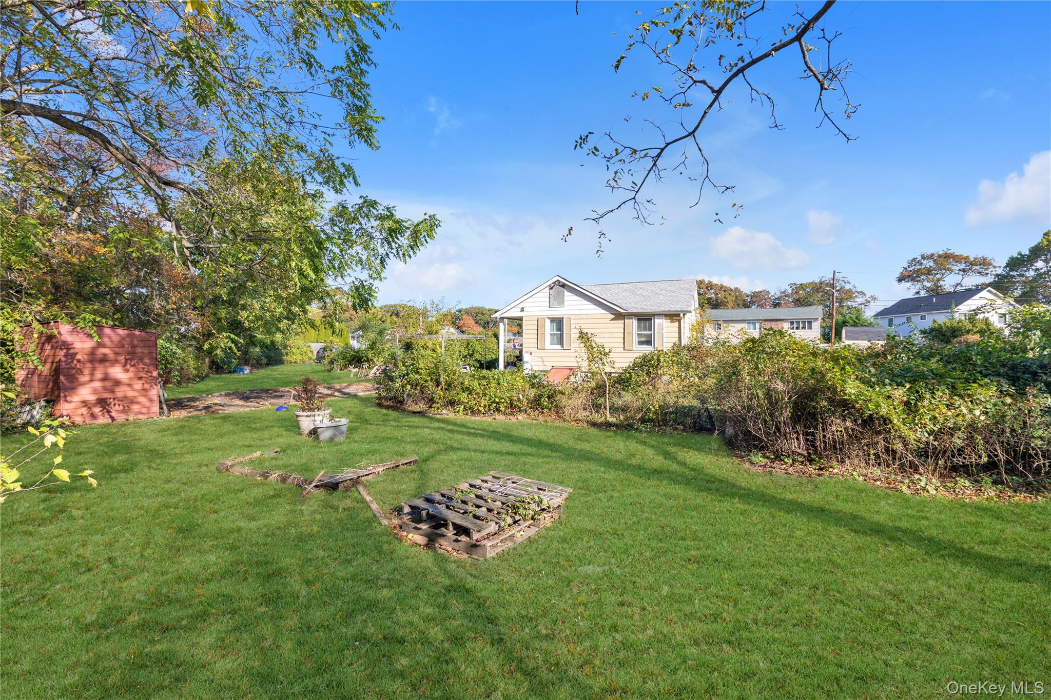 166 & 170 Woodrow Parkway, West Babylon, NY 11704