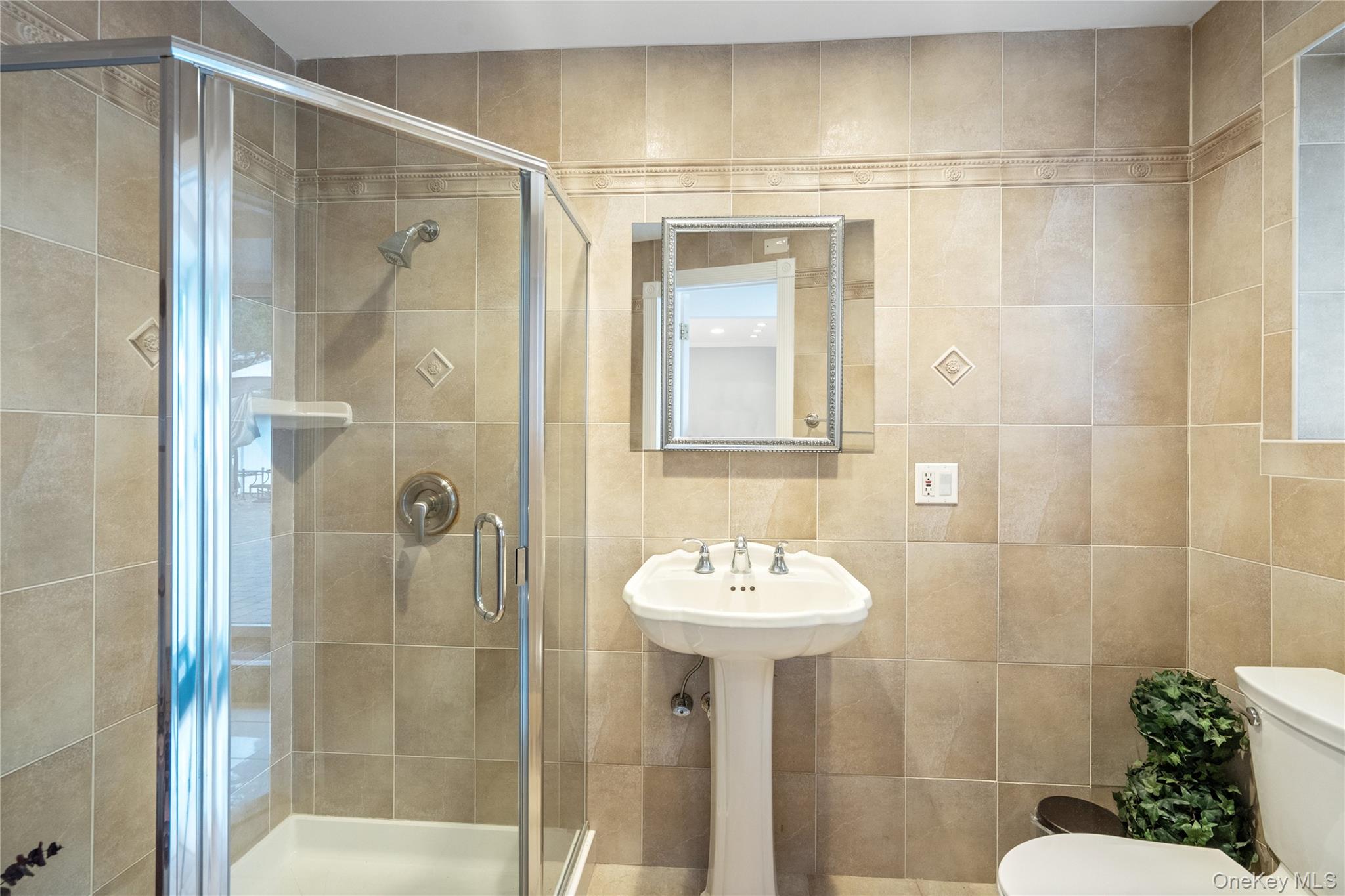 240 Wyngate Drive, Massapequa, NY 11758