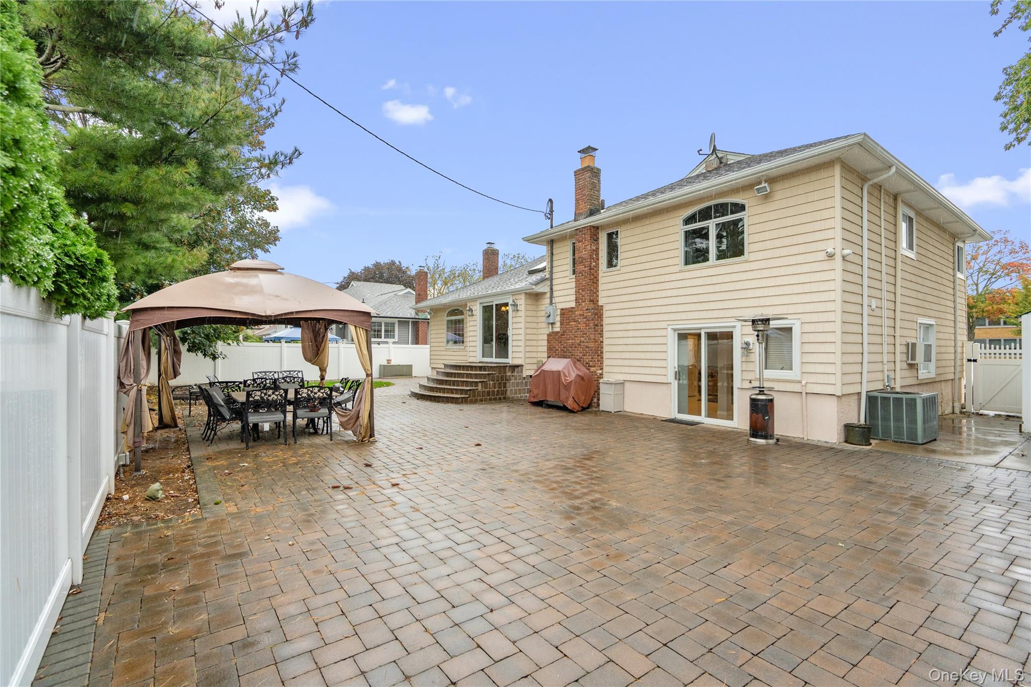 240 Wyngate Drive, Massapequa, NY 11758