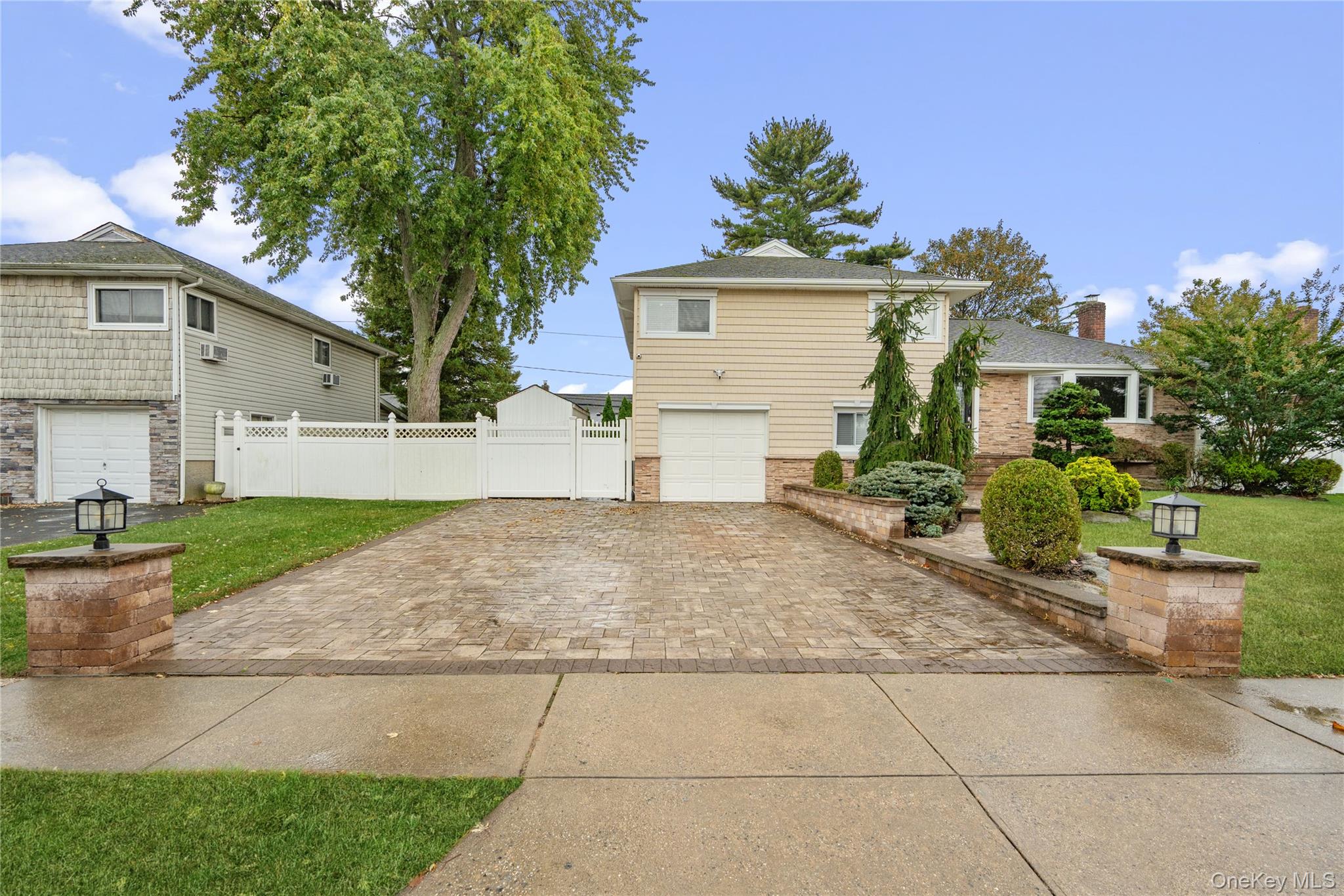 240 Wyngate Drive, Massapequa, NY 11758