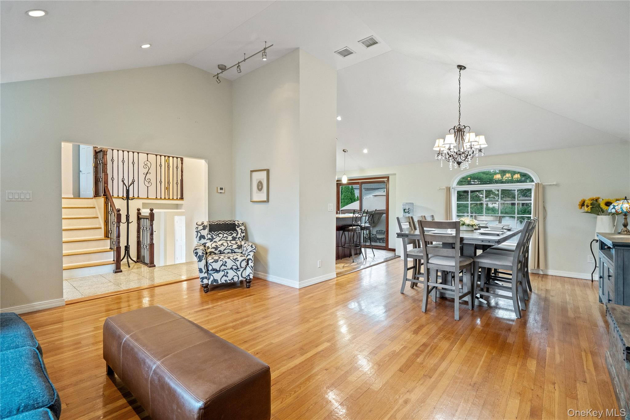 240 Wyngate Drive, Massapequa, NY 11758