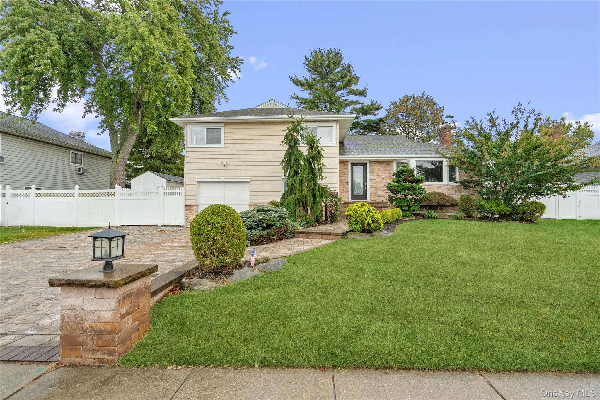 240 Wyngate Drive, Massapequa, NY 11758