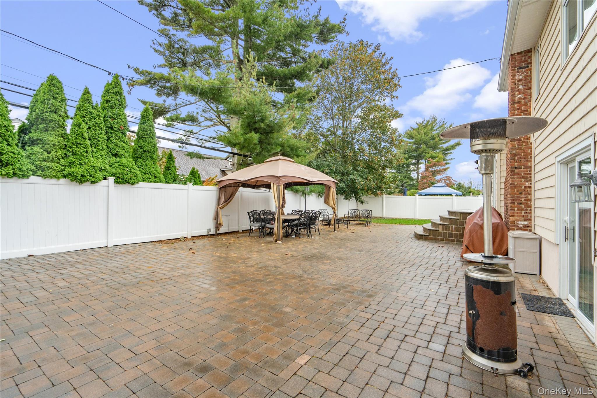 240 Wyngate Drive, Massapequa, NY 11758