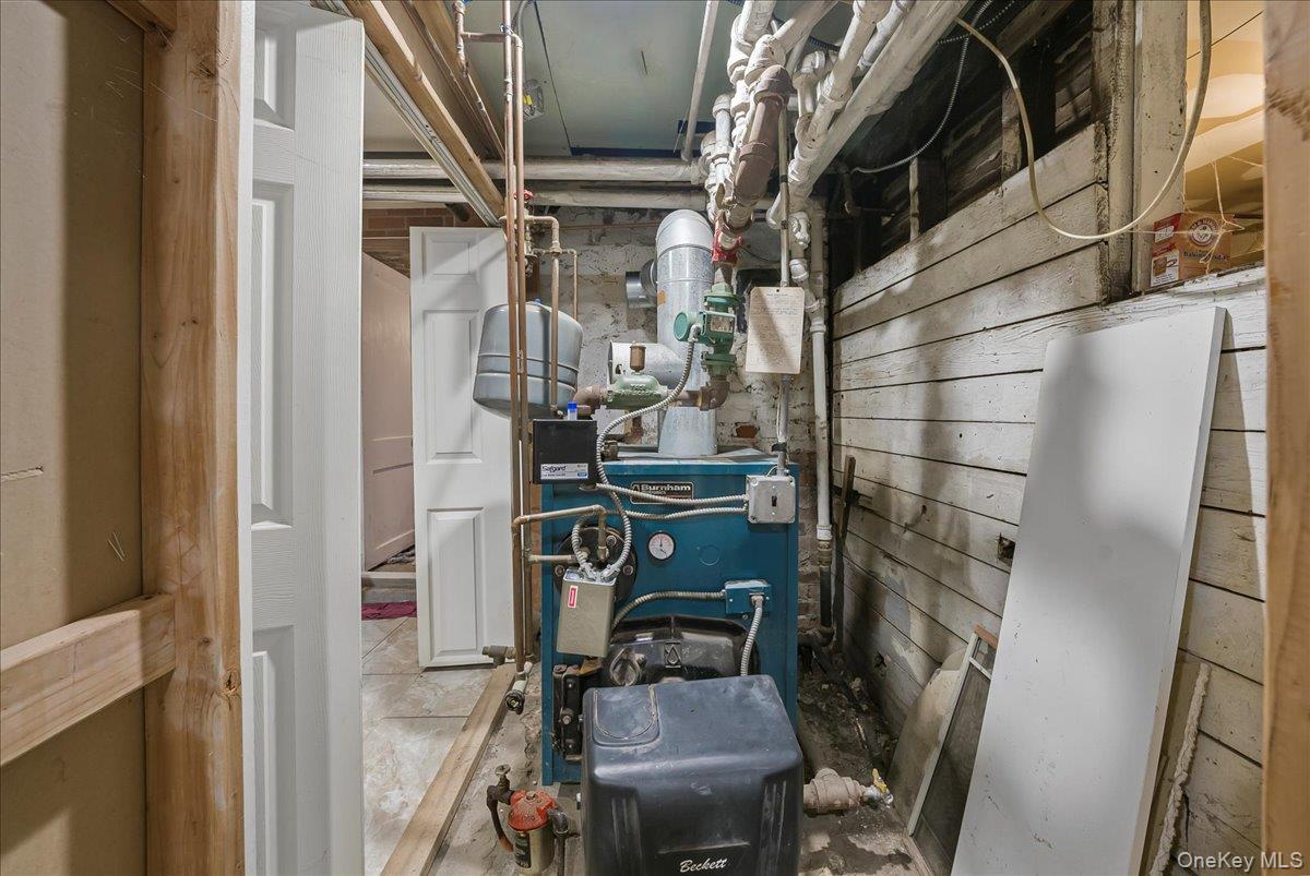 421 S 10th Avenue, Mount Vernon, NY 10550