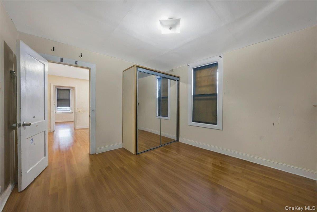 421 S 10th Avenue, Mount Vernon, NY 10550