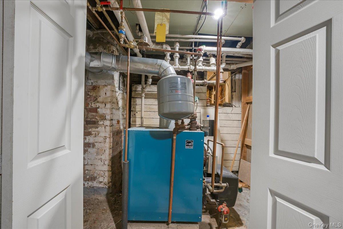 421 S 10th Avenue, Mount Vernon, NY 10550