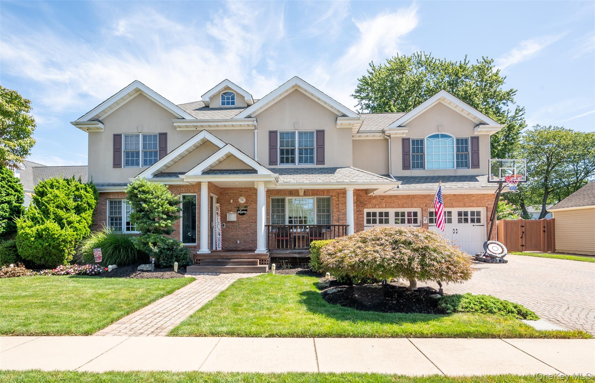 74 Broadway, Bethpage, NY 11714