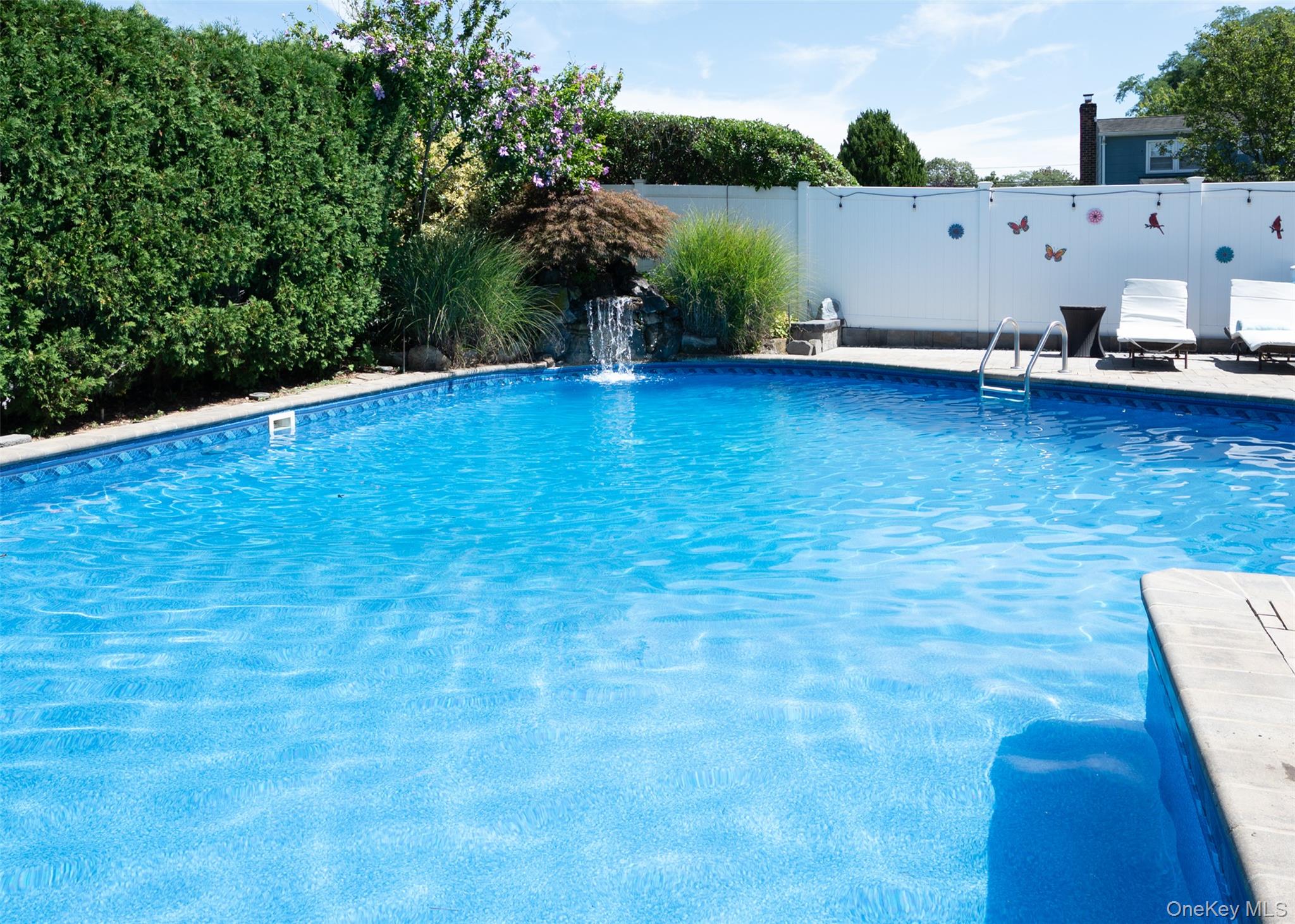 74 Broadway, Bethpage, NY 11714