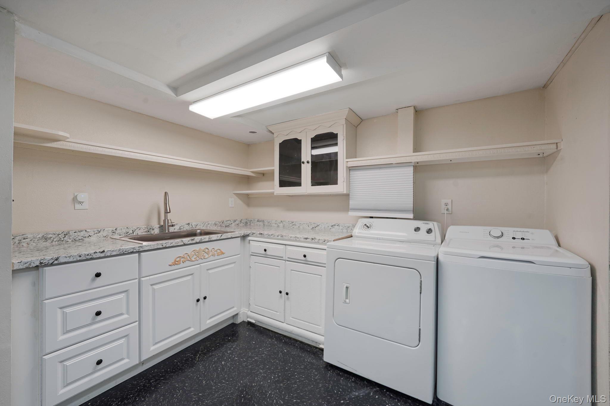 379 Roxbury Road S, Garden City South, NY 11530