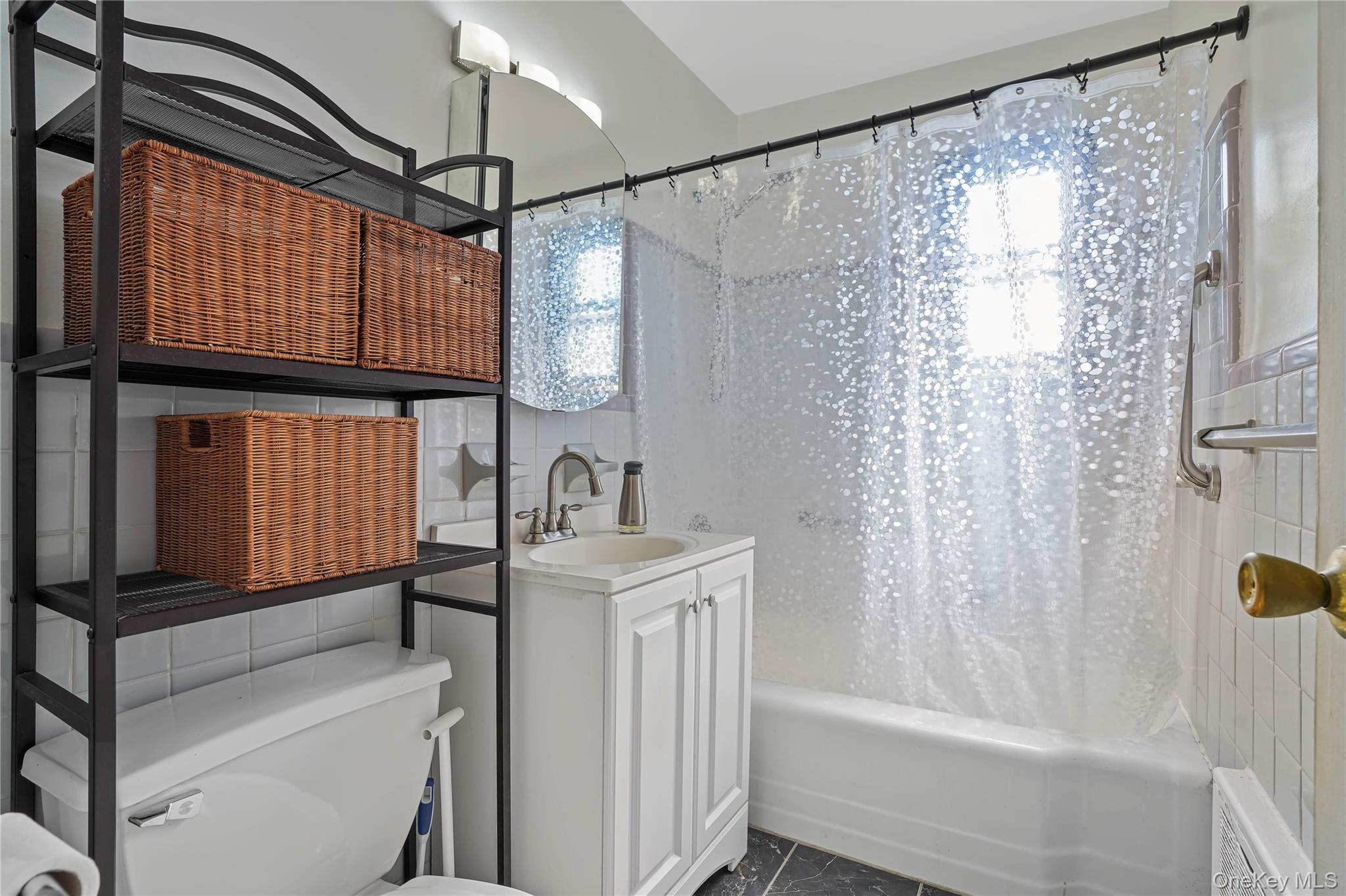 84-18 155th Avenue # 1R, Howard Beach, NY 11414