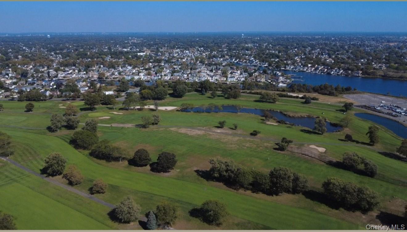 487 Links Drive E, Oceanside, NY 11572