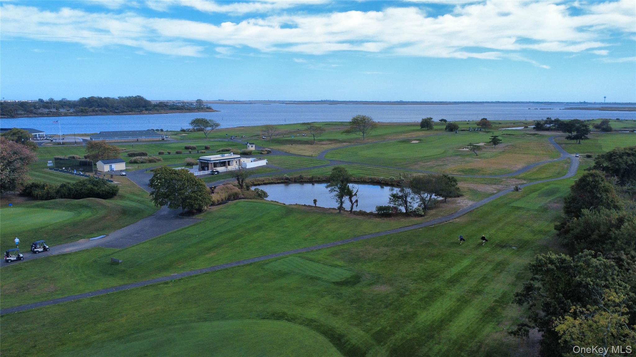 487 Links Drive E, Oceanside, NY 11572