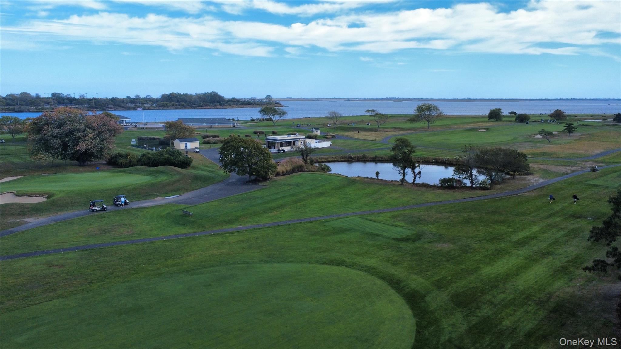 487 Links Drive E, Oceanside, NY 11572