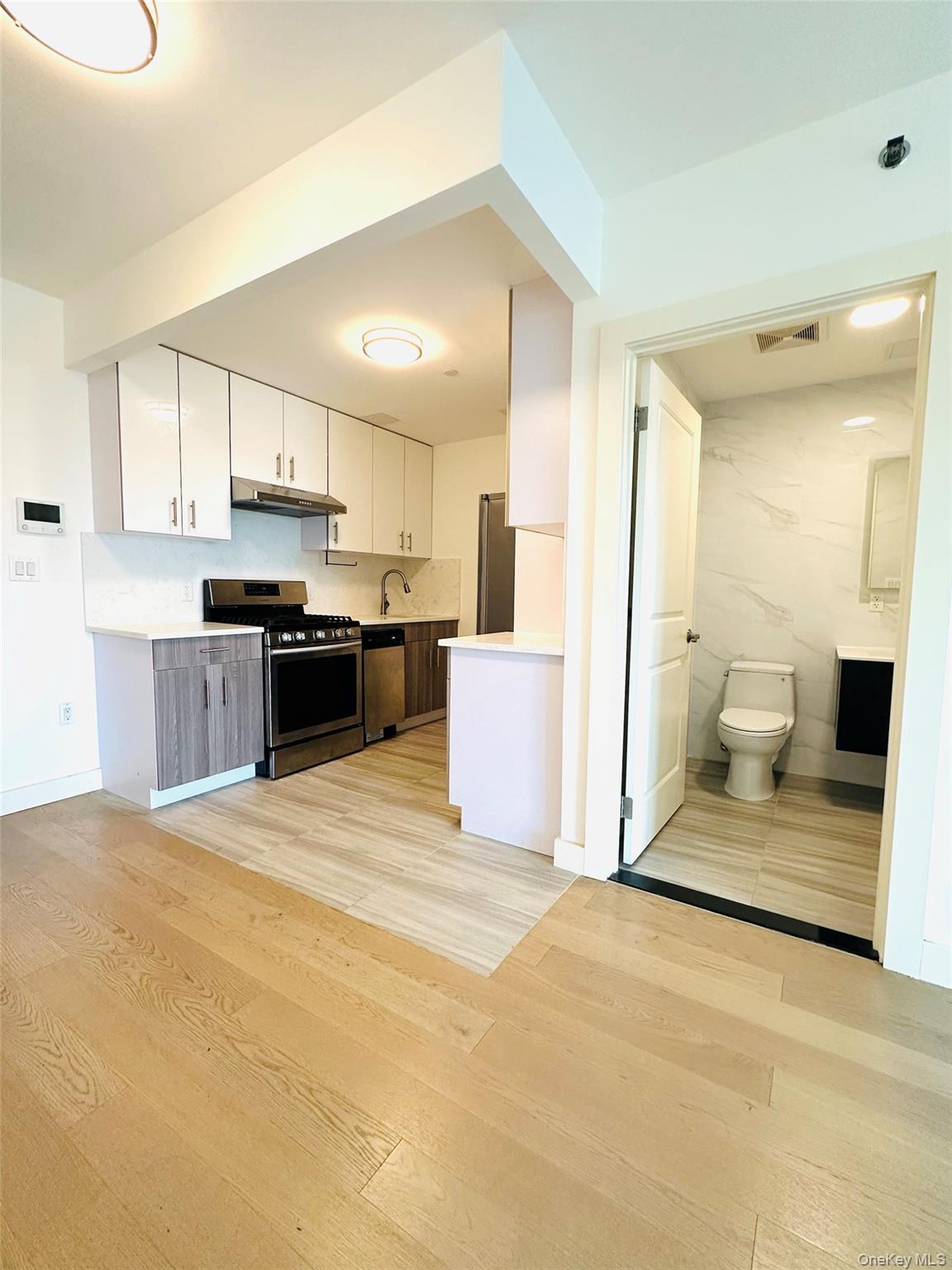 62-98 Woodhaven Blvd # 6F, Rego Park, NY 11374