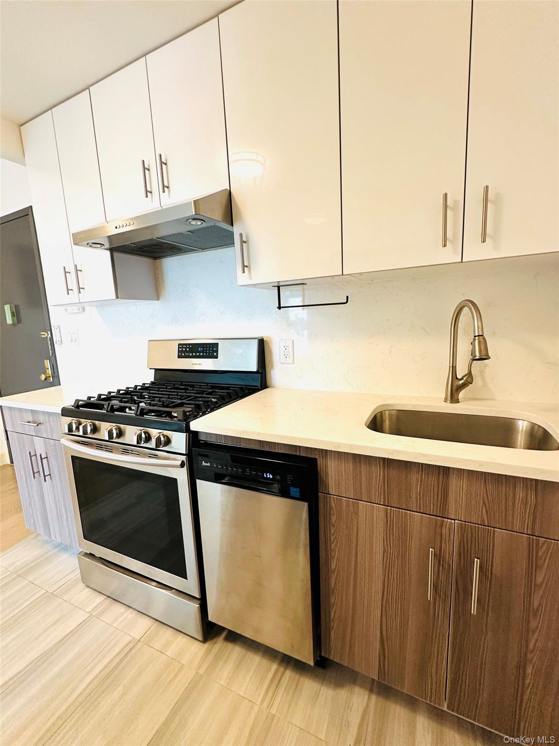 62-98 Woodhaven Blvd # 6F, Rego Park, NY 11374